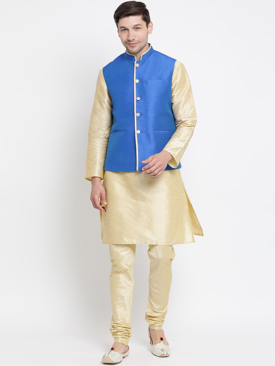

VASTRAMAY Men Gold-Toned Kurta with Churidar