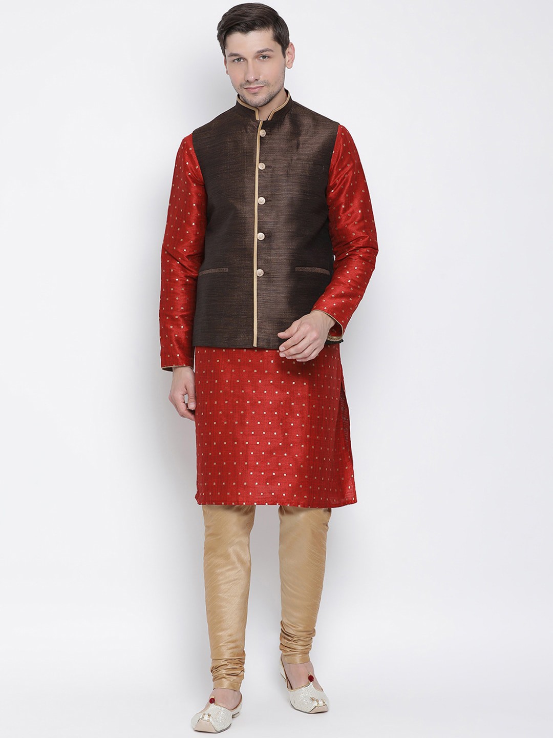 

VASTRAMAY Men Maroon Kurta with Churidar