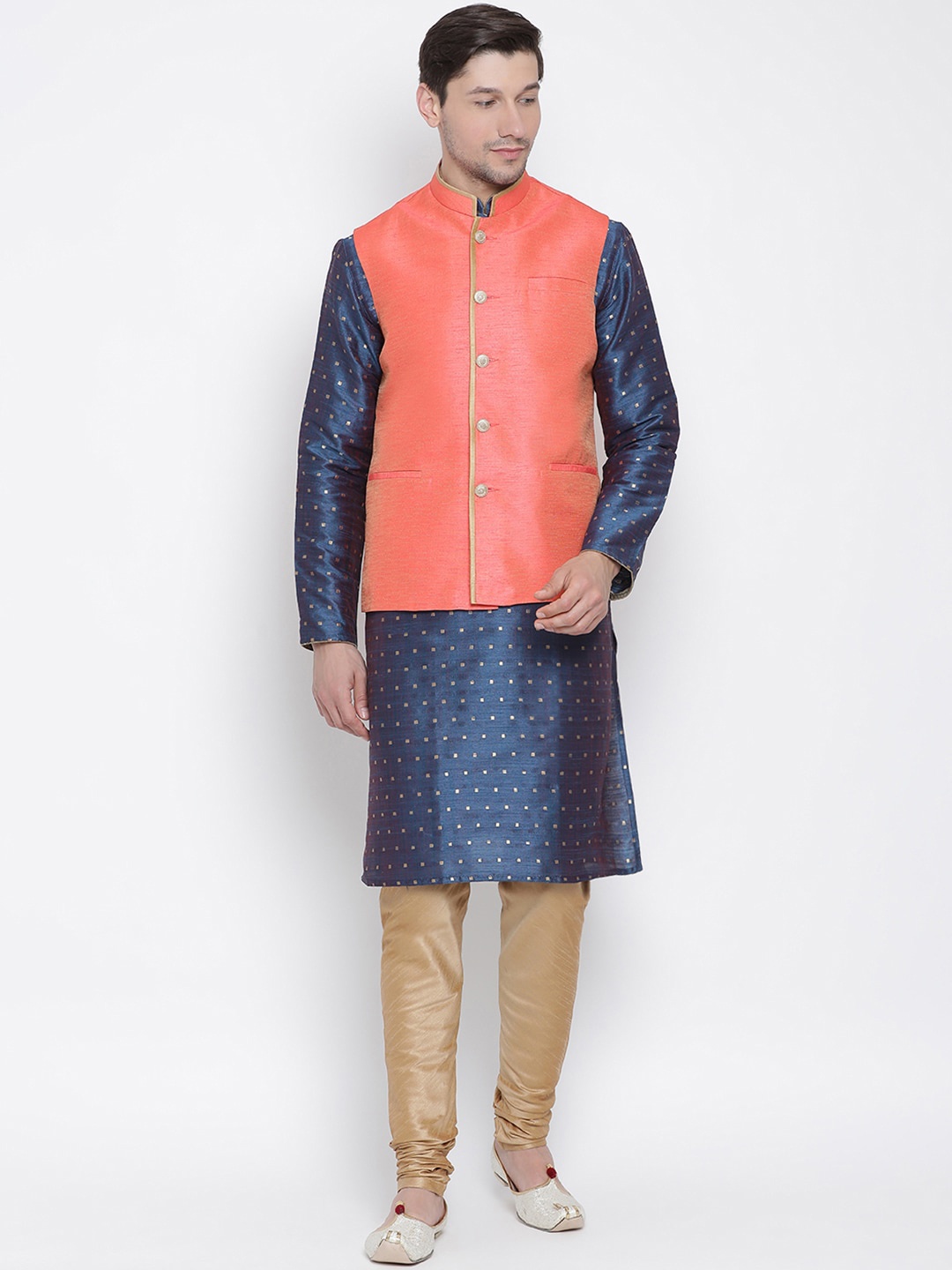 

VASTRAMAY Men Blue Layered Kurta with Churidar