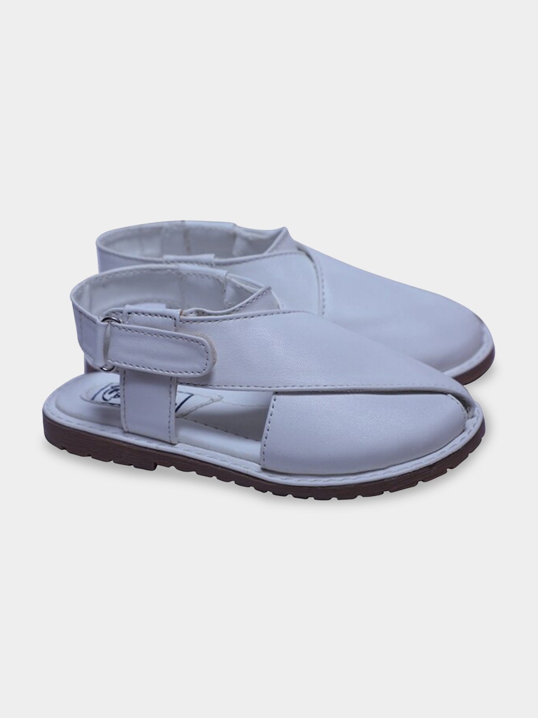 

Buckled Up Boys White Solid Comfort Sandals