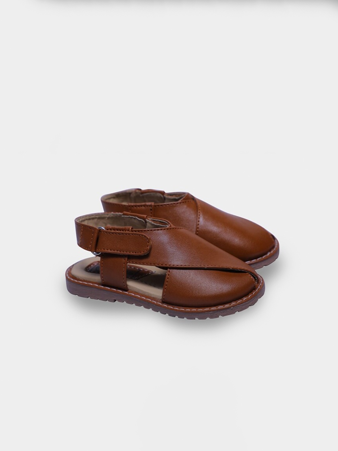 

Buckled Up Boys Tan Brown Solid Comfort Sandals