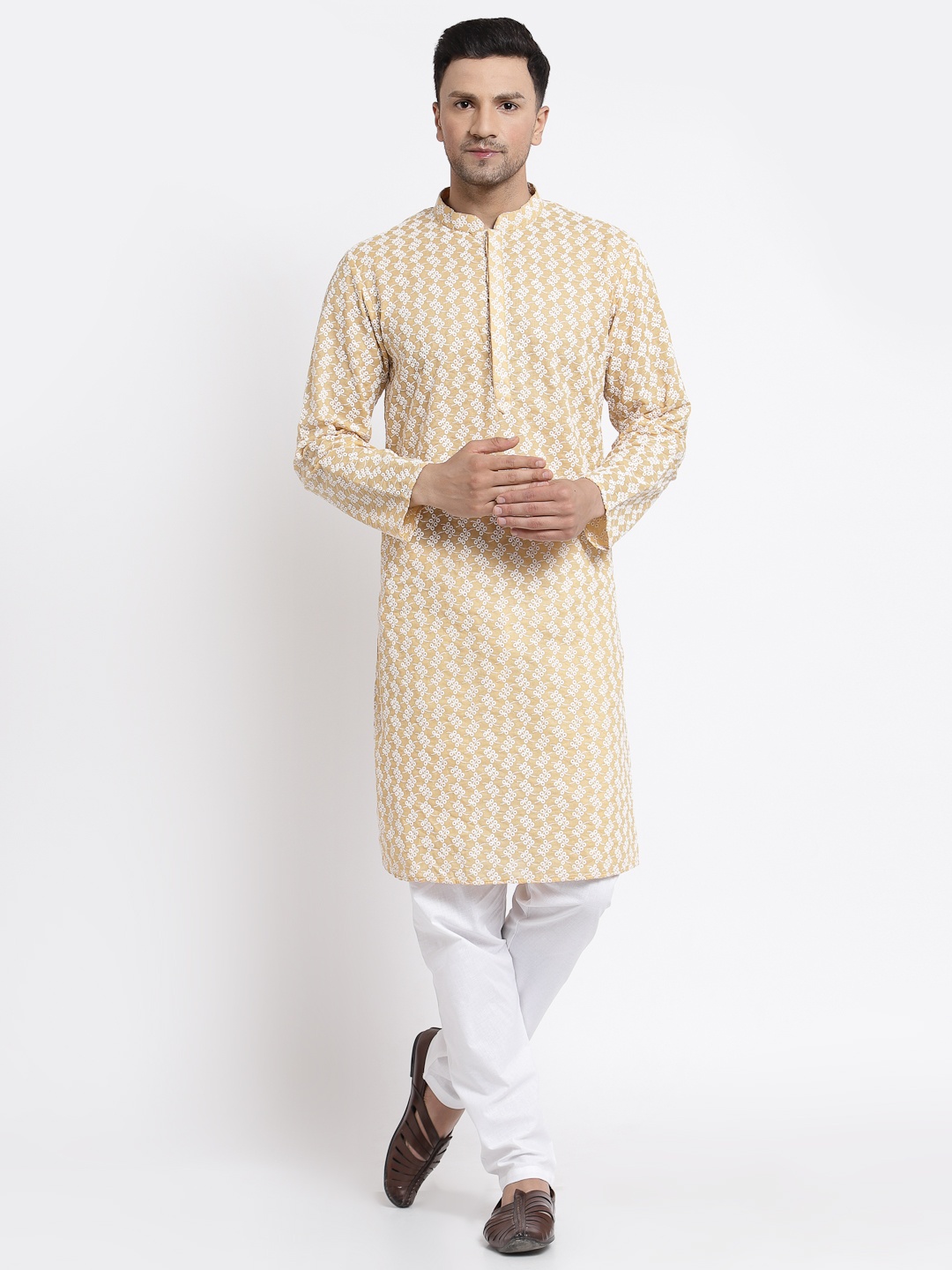 

MOHANLAL SONS Men Gold-Toned Yoke Design Thread Work Pathani Kurta