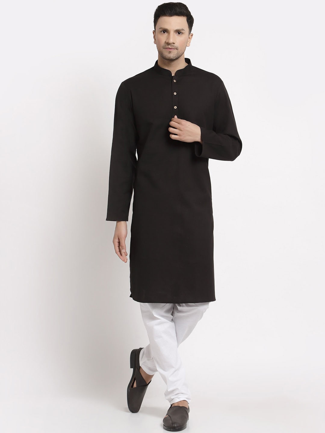 

MOHANLAL SONS Men Black Thread Work Kurta