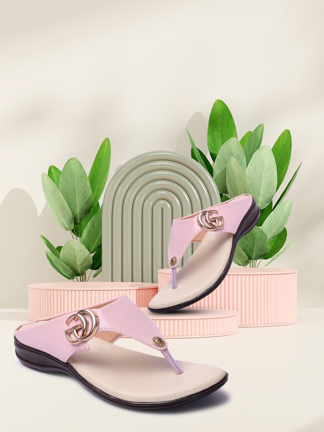 

Longwalk Women Pink Solid T-Strap Flats