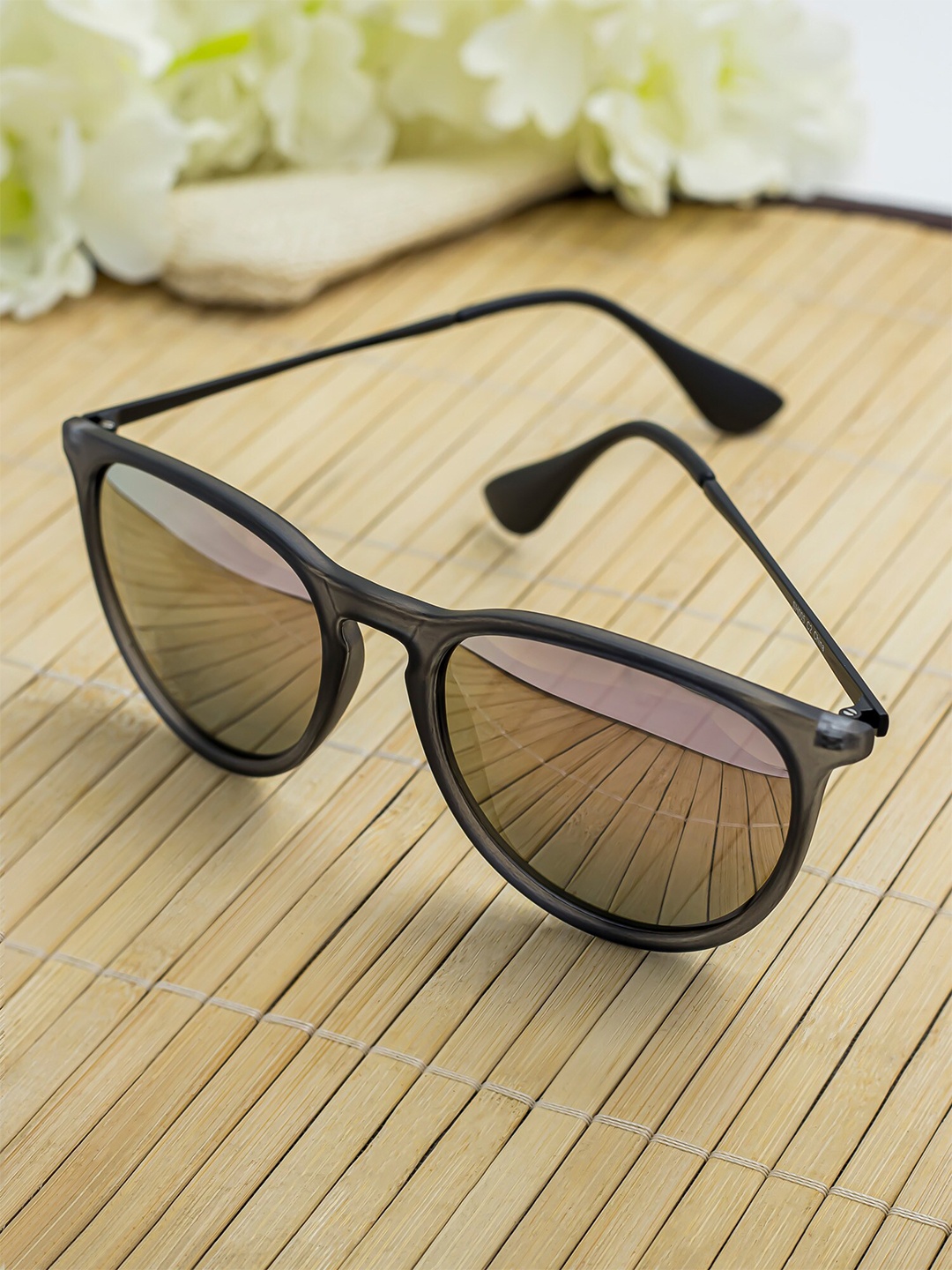 

Bellofox Unisex Pink Lens & Black Round Sunglasses BS1902-0522-Pink