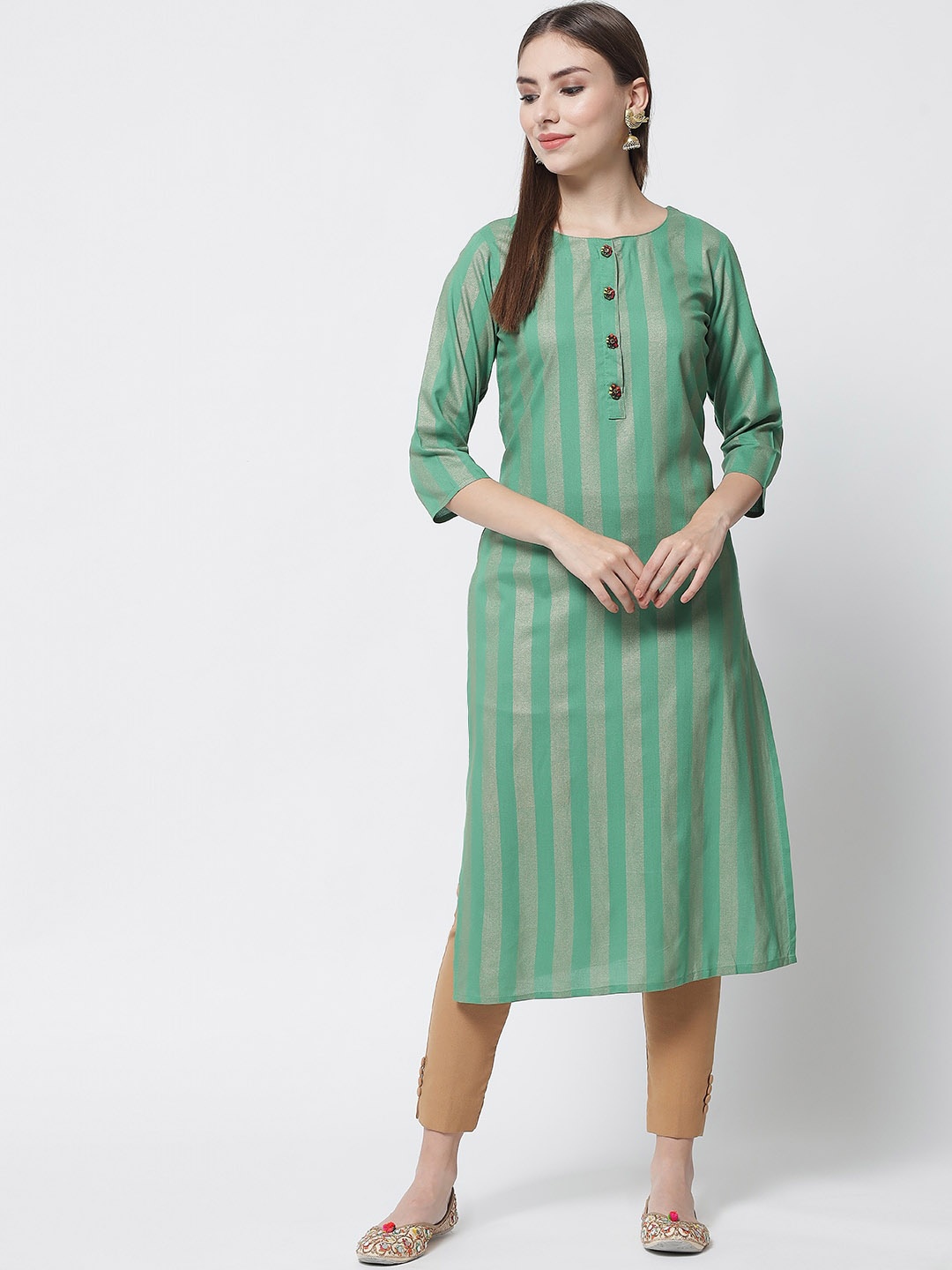 

Spera Women Green Checked Thread Work Kurta