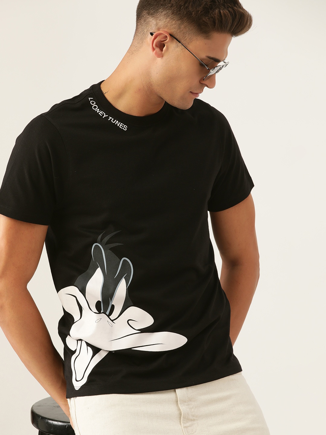 

Kook N Keech Men Black & White Printed Cotton T-shirt