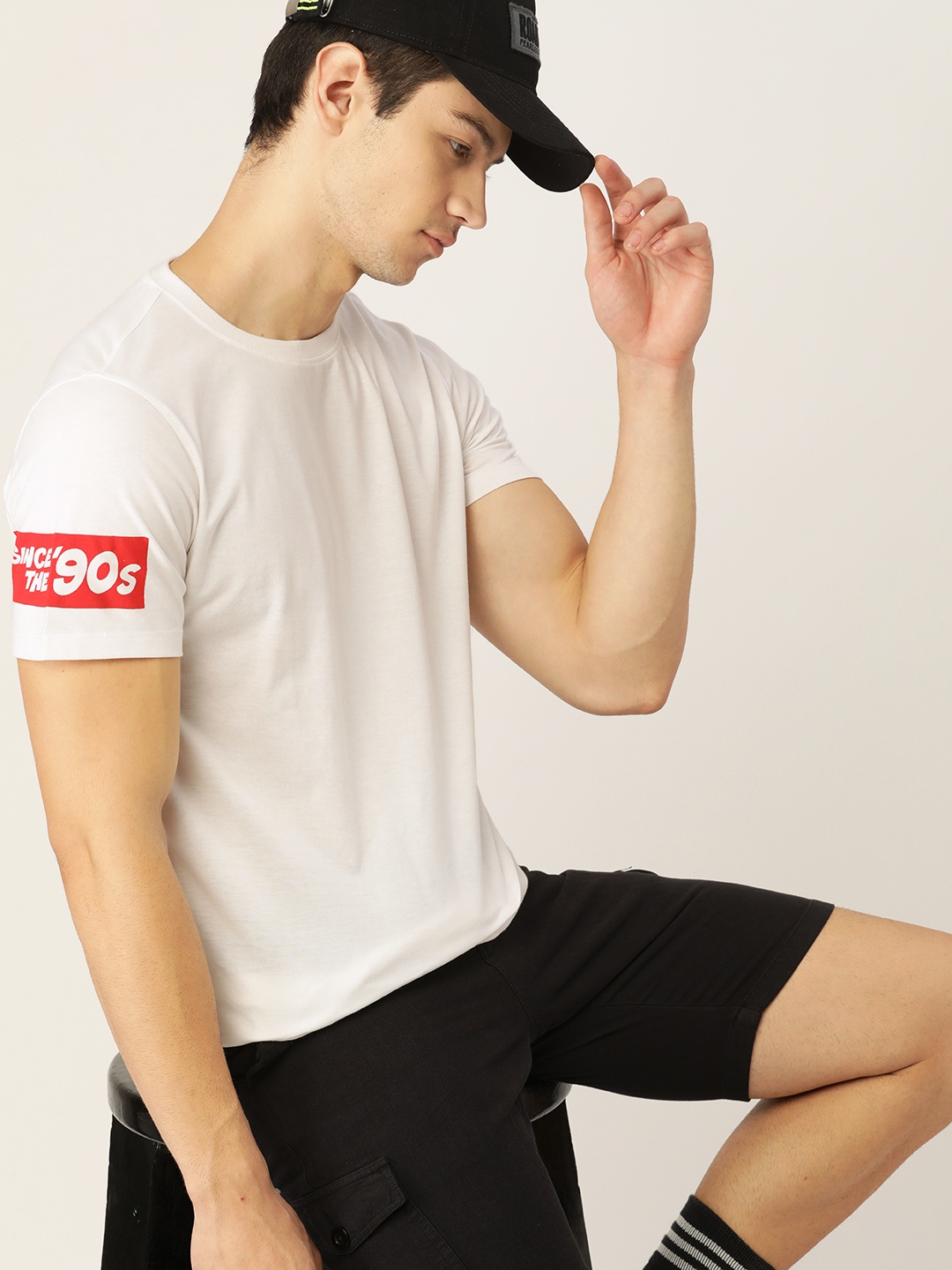 

Kook N Keech Men White Marvel Printed T-shirt