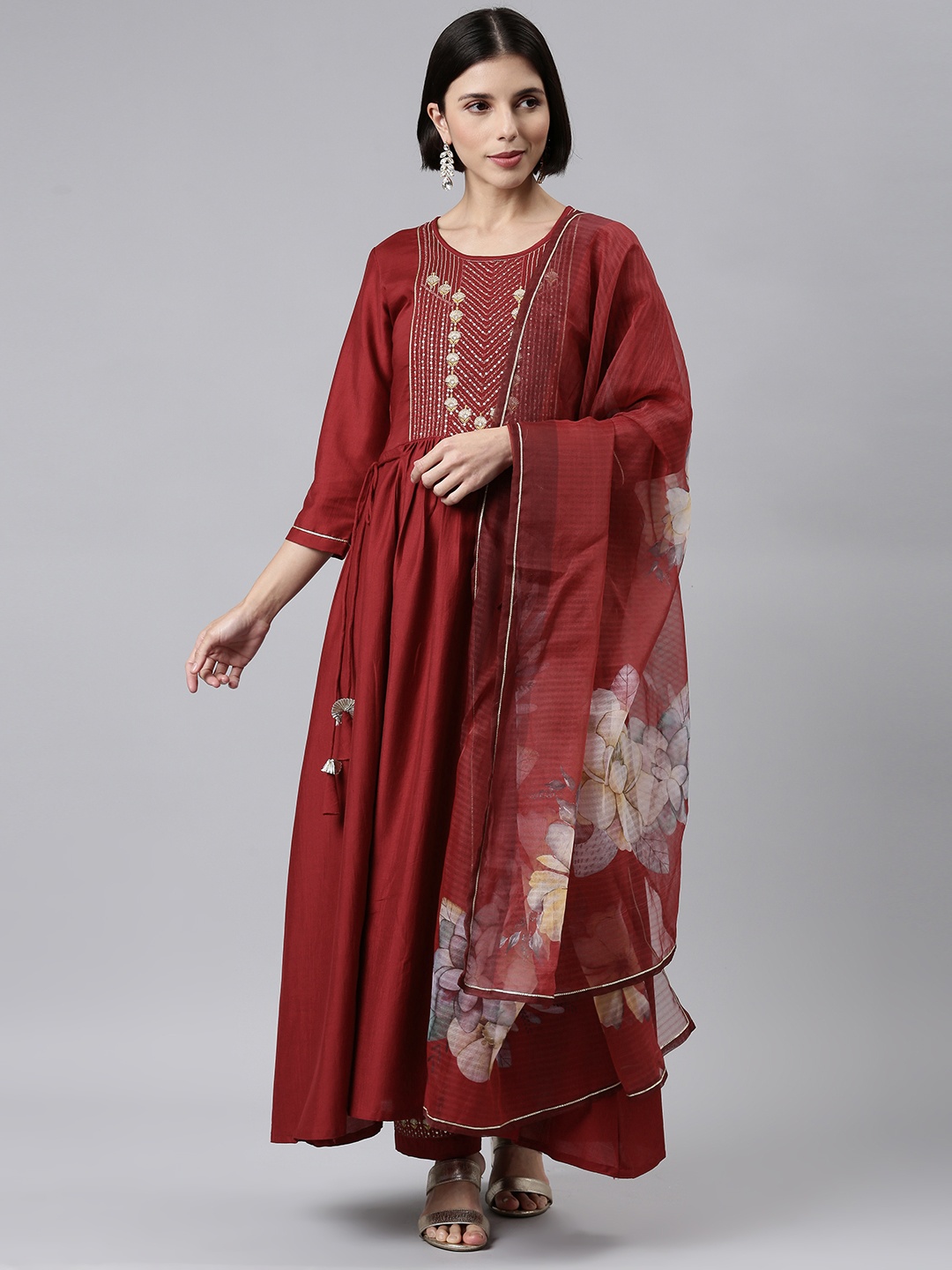 

SheWill Women Maroon Floral Yoke Design Pleated Sequinned Kurta with Trousers & With Dupatta