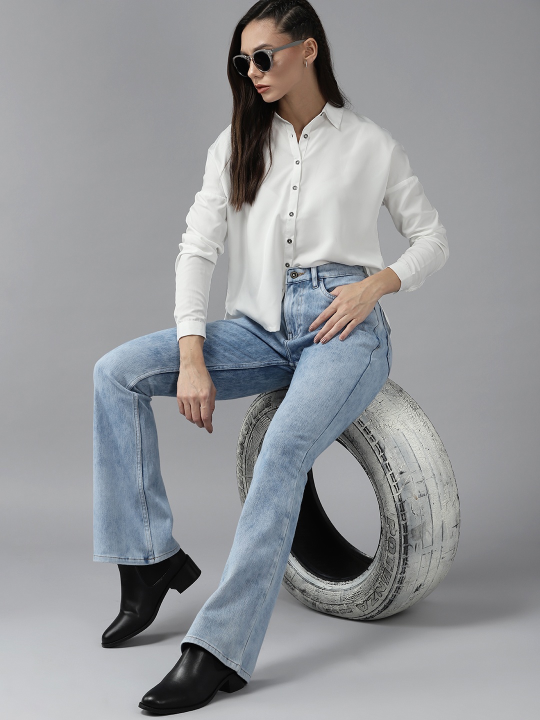 

Roadster Women White Solid Casual Shirt