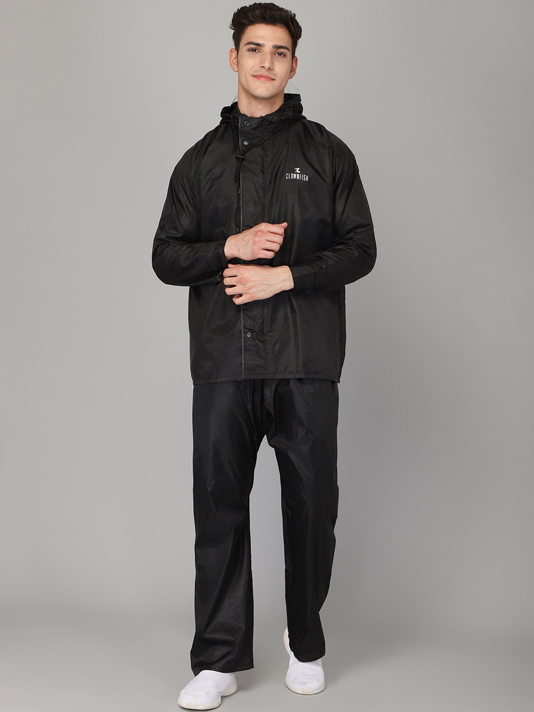 

THE CLOWNFISH Men Black Solid Reversible Rain Suit
