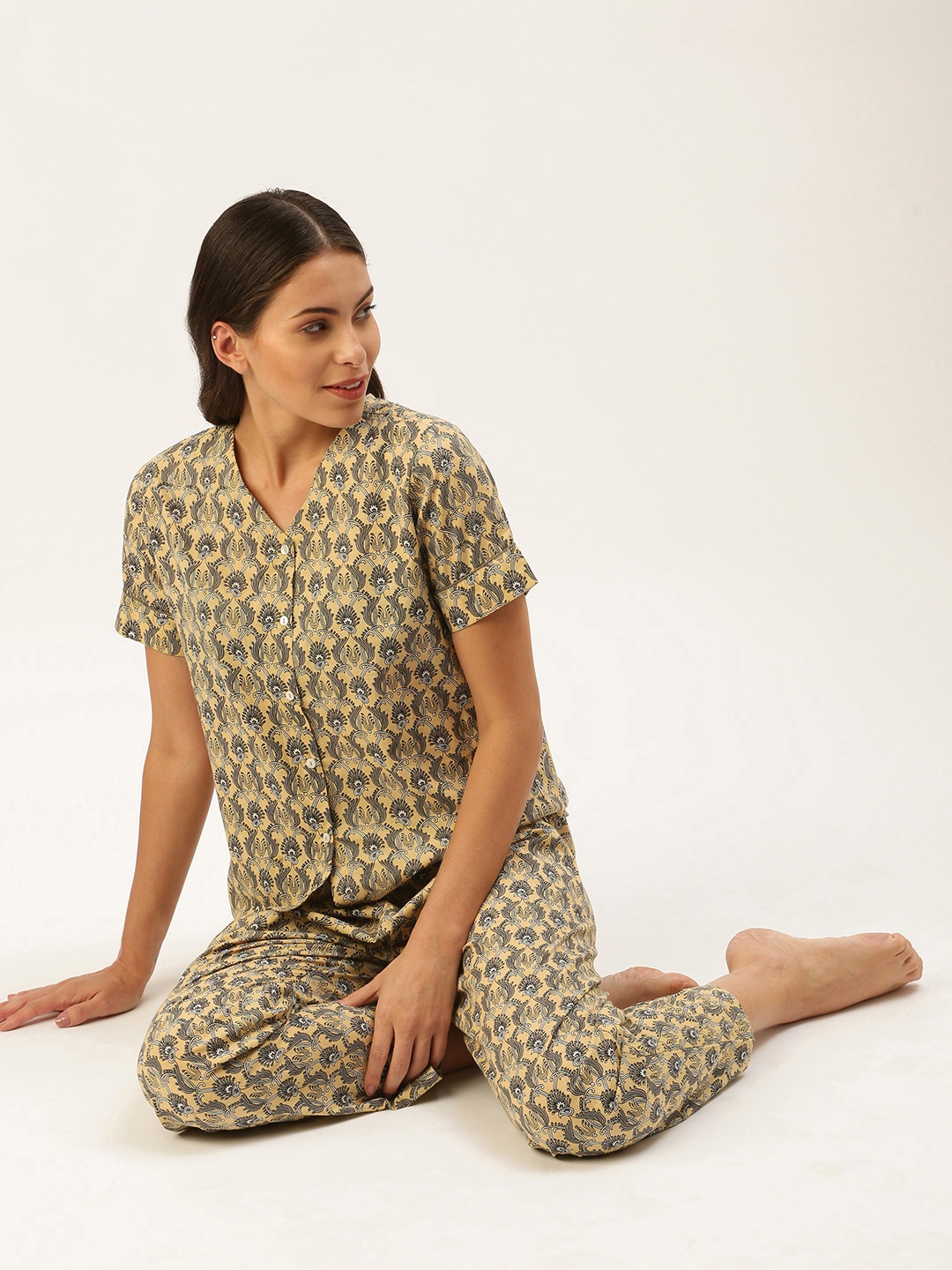 

SANSKRUTIHOMES Women Mustard Brown & Grey Pure Cotton Printed Pyjama Set