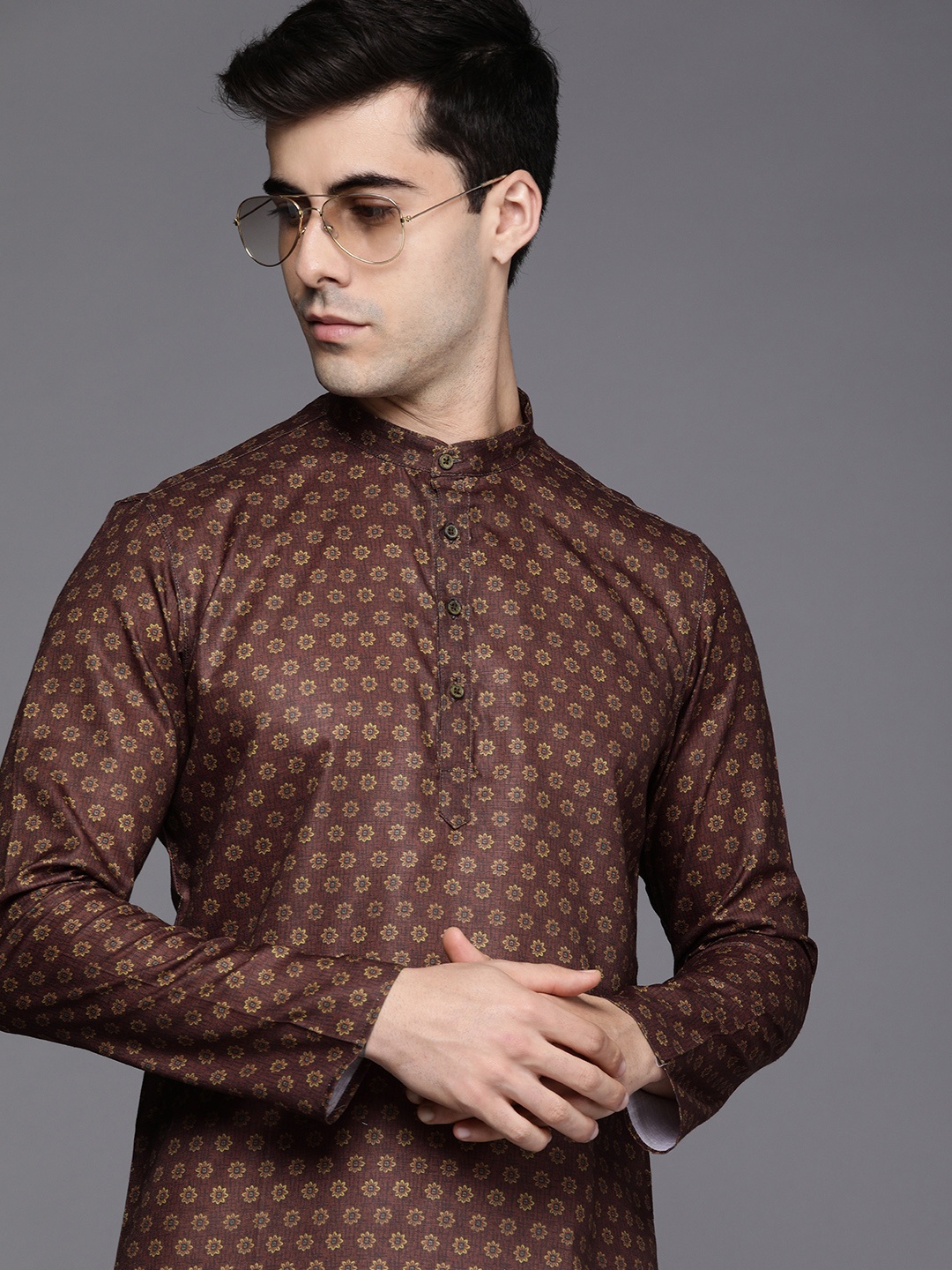 

Manyavar Men Brown & Yellow Floral Printed Short Kurta