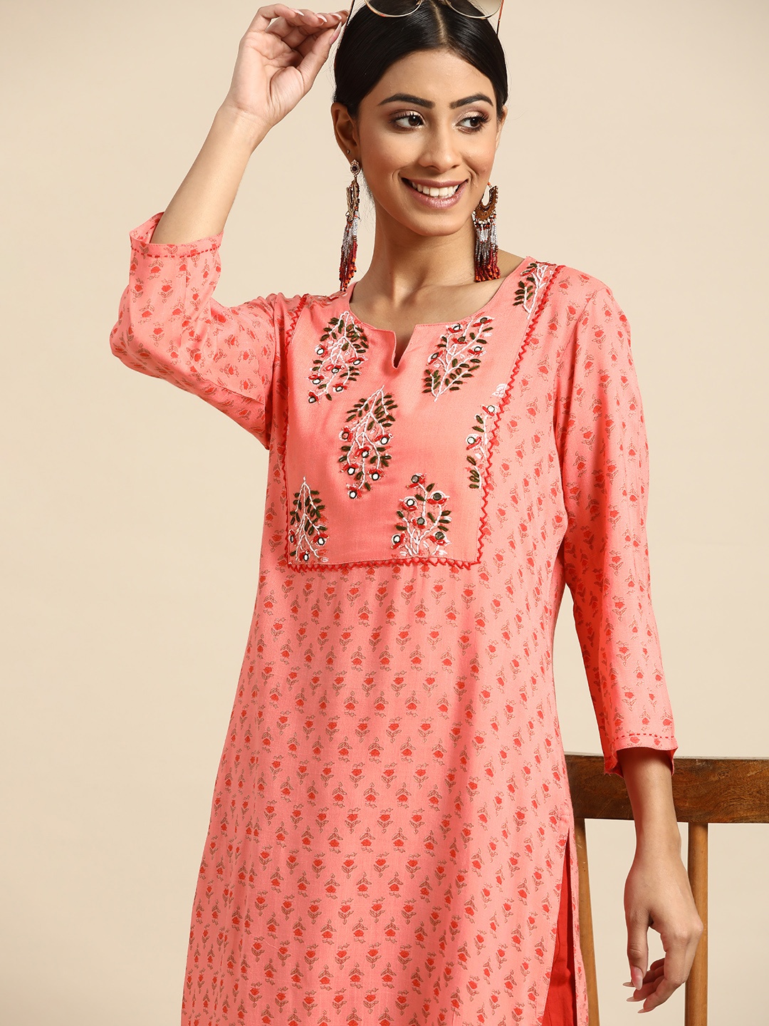 Sangria Women Pink & Green Ethnic Printed Mirror Work Kurta
