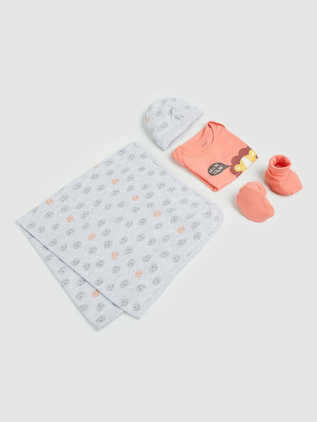 

max Boys Peach-Coloured & Grey Printed Pure Cotton Baby Apparel Gift Set