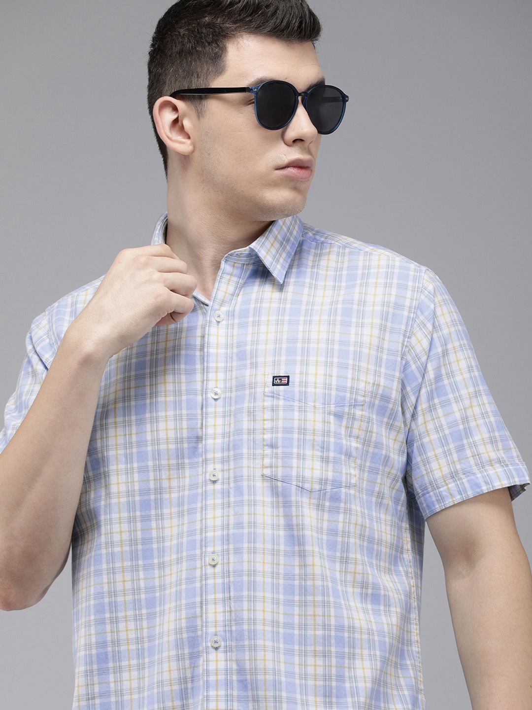 

Arrow Sport Men Blue & White Original Pure Cotton Shirt