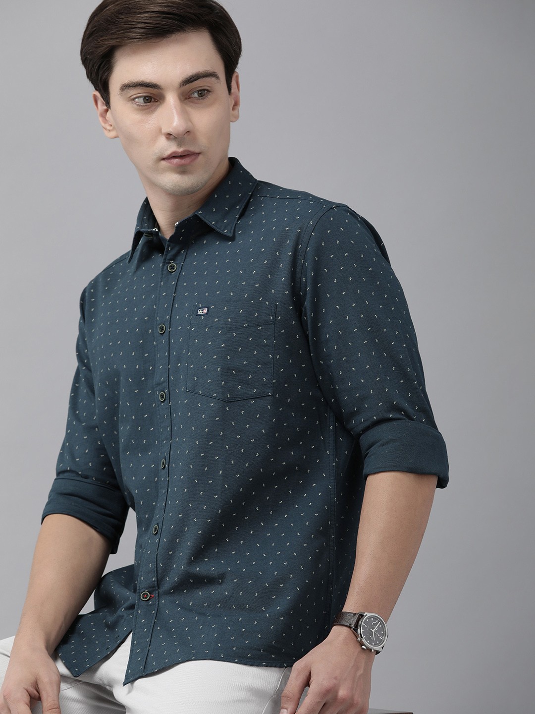 

Arrow Sport Men Teal Blue & Green Manhattan Slim Fit Printed Pure Cotton Casual Shirt