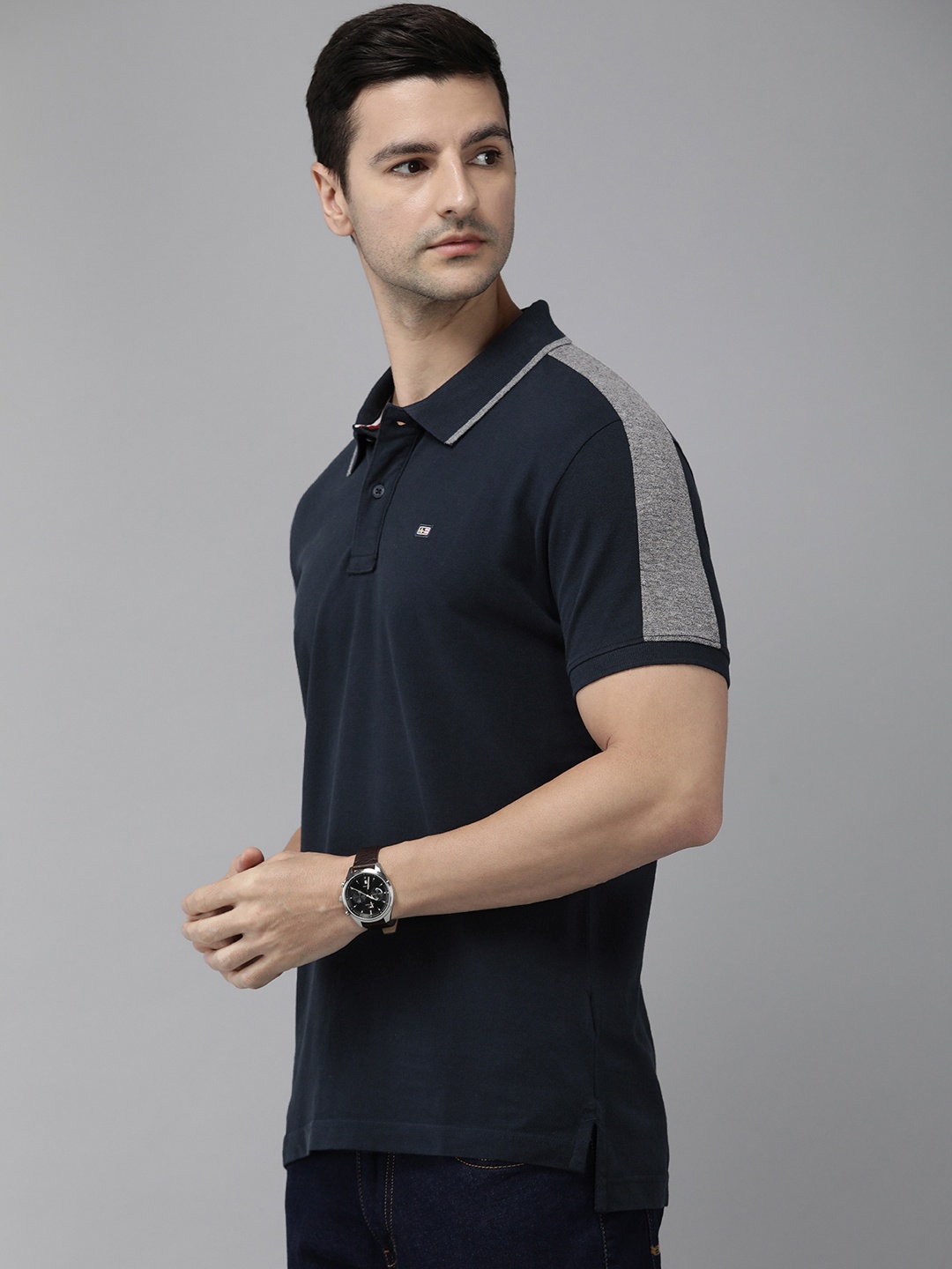 

Arrow Sport Men Navy Blue Tipped Polo Collar T-shirt with Side Stripes