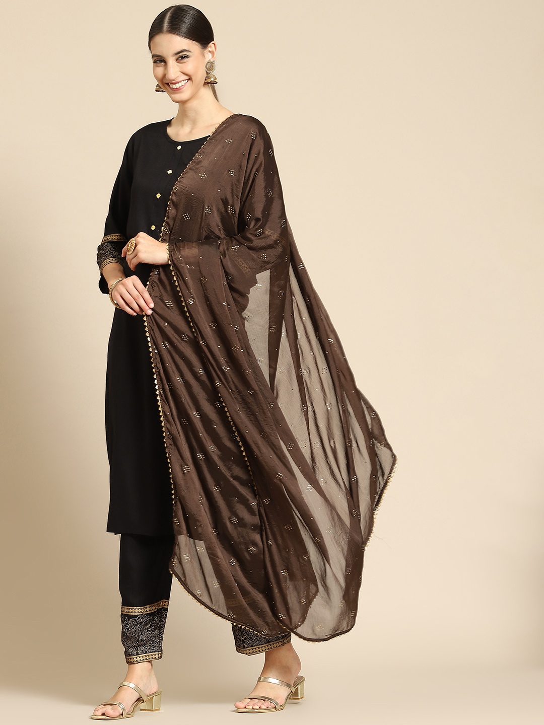 

Saadgi Brown & Gold-Toned Mukaish Handwork Gotta Patti Dupatta