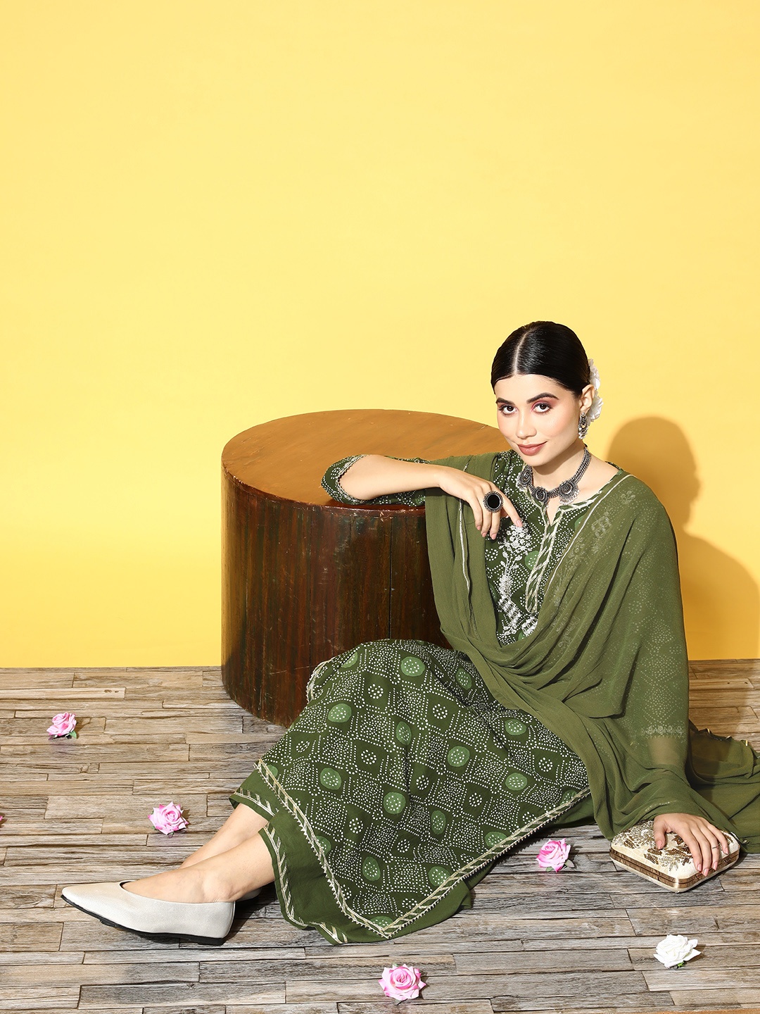 

Indo Era Women Green Ethnic Motifs Printed Gotta Patti Kurta with Sharara & With Dupatta