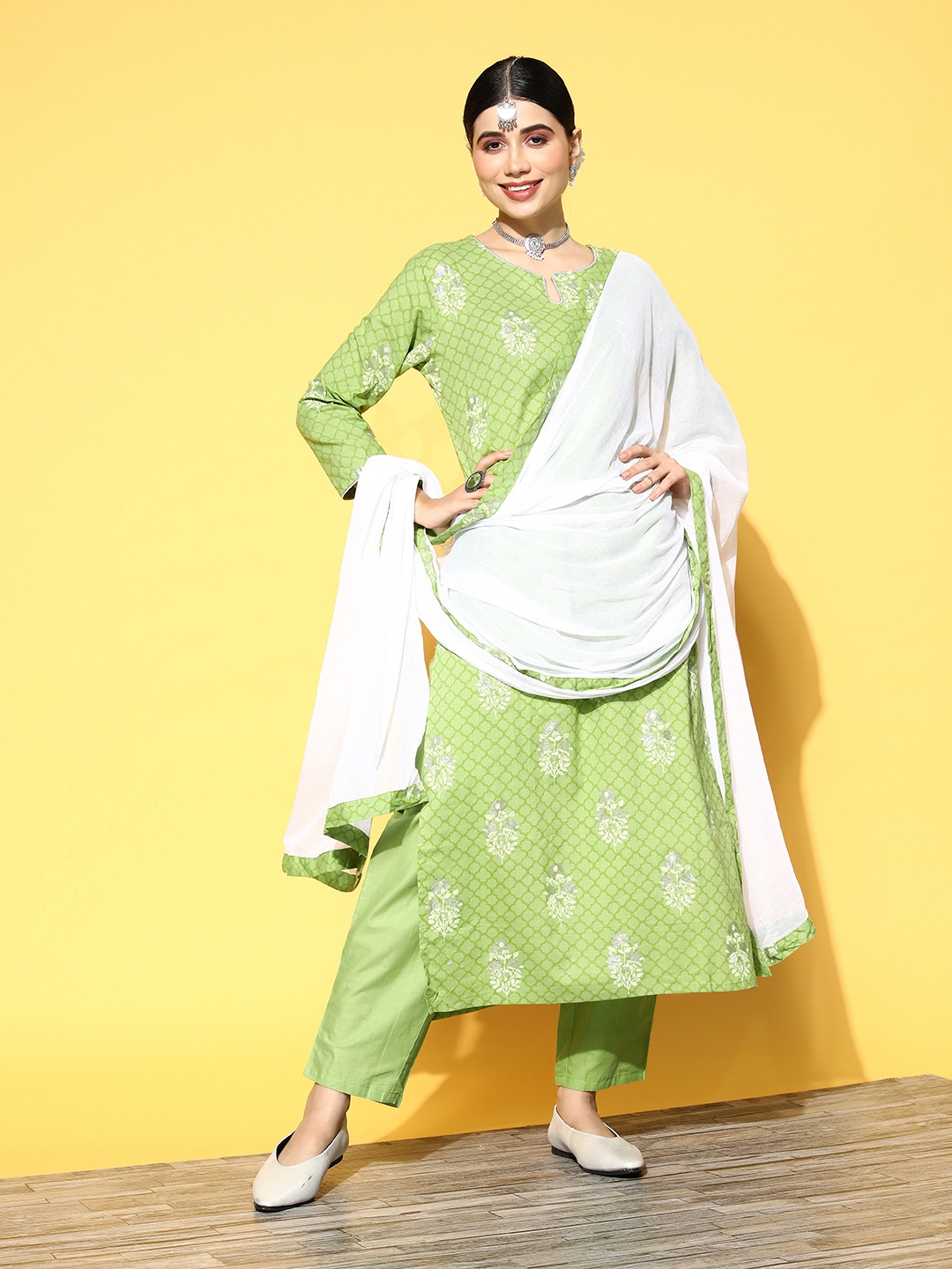 

Indo Era Women Green Floral Printed Kurta with Trousers & With Dupatta