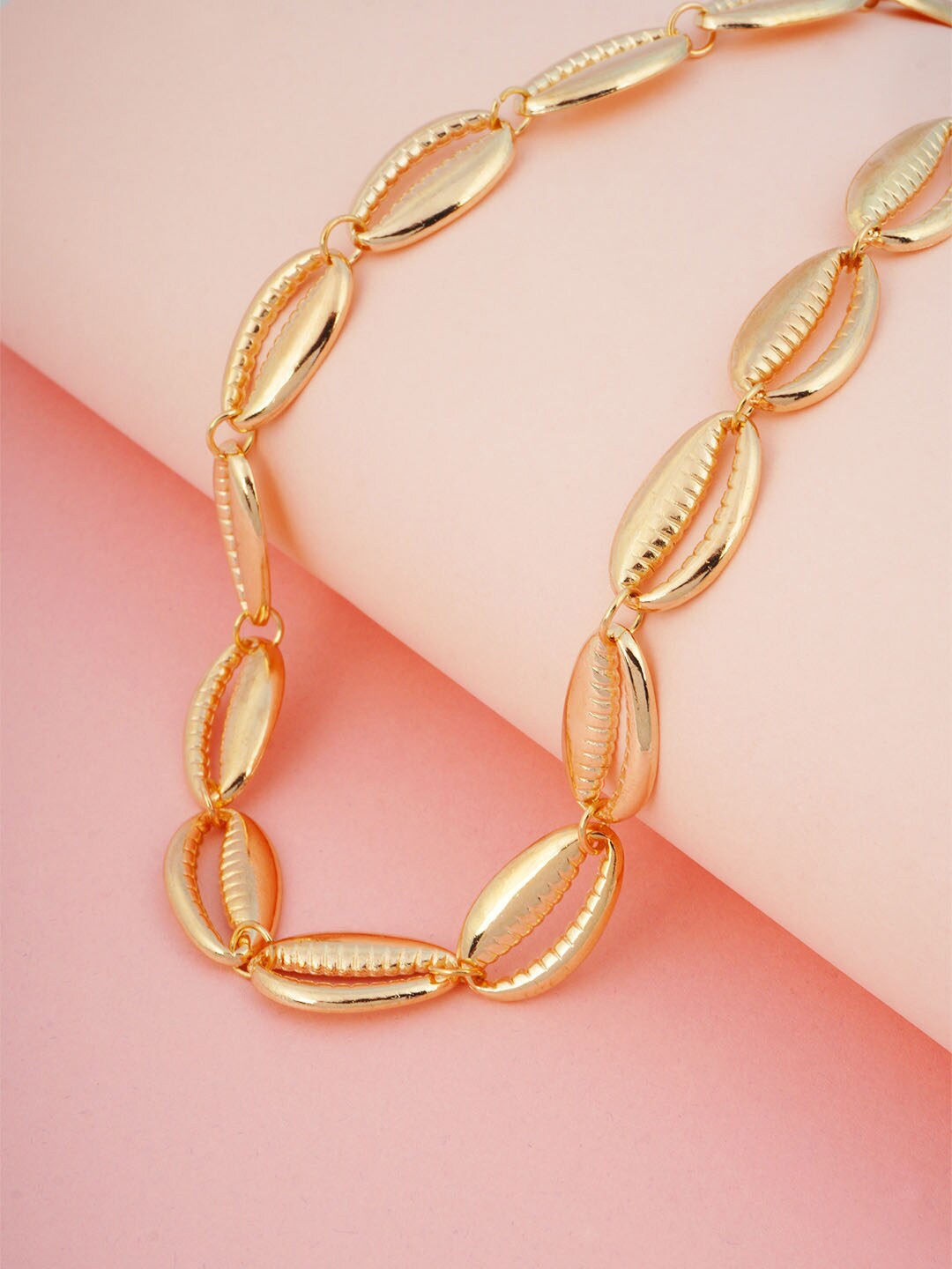 

Ferosh Women Gold-Toned Sea Shell Style Lined Necklace