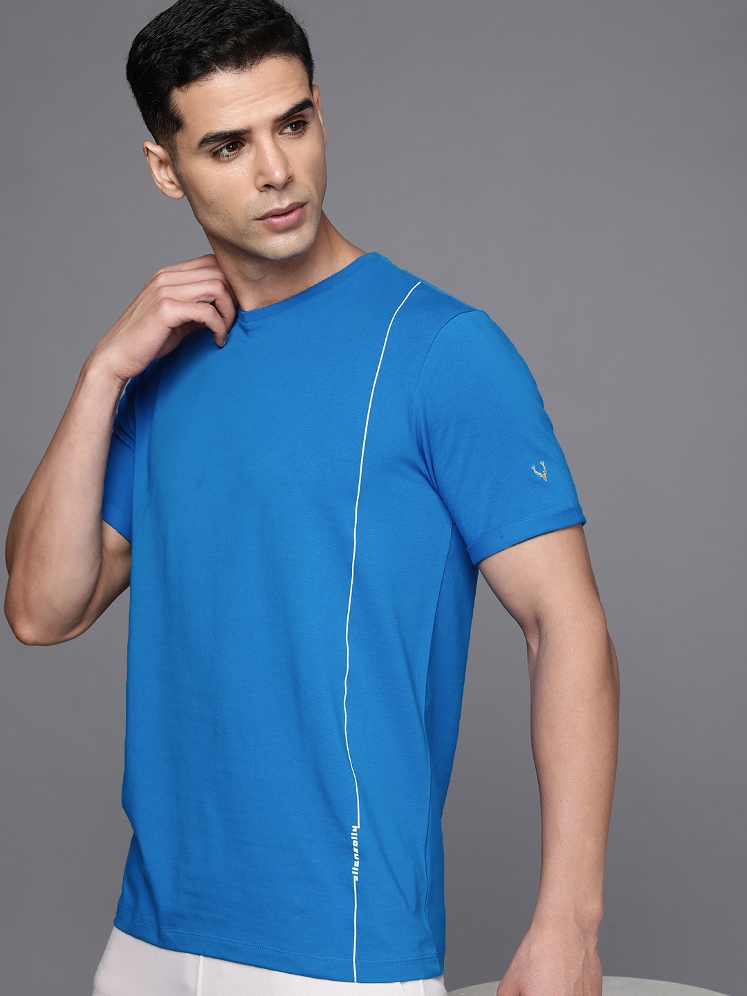 

Allen Solly Tribe Men Solid Slim Fit T-shirt With Stripe Detailing, Blue