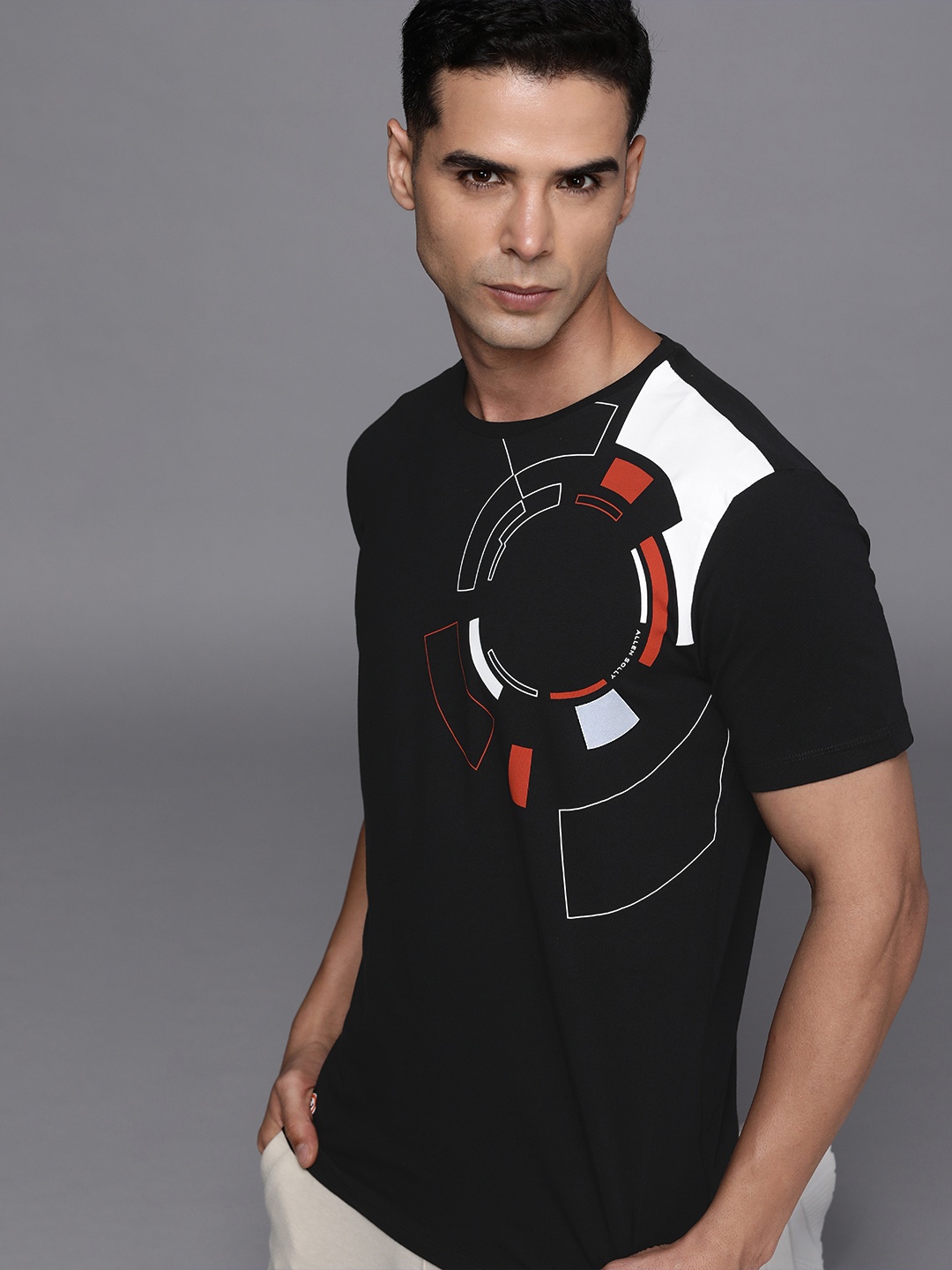 

Allen Solly Tribe Men Geometric Printed Slim Fit T-shirt, Black