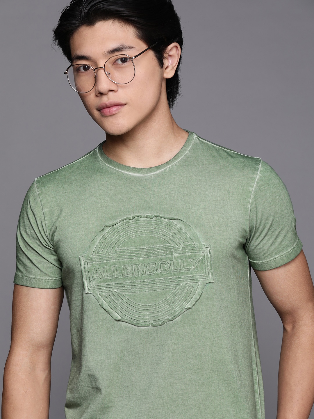 

Allen Solly Sport Men Green Brand Logo Pure Cotton T-shirt