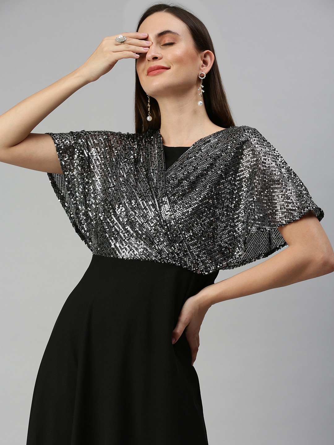 

SHOWOFF Black Floral Dress