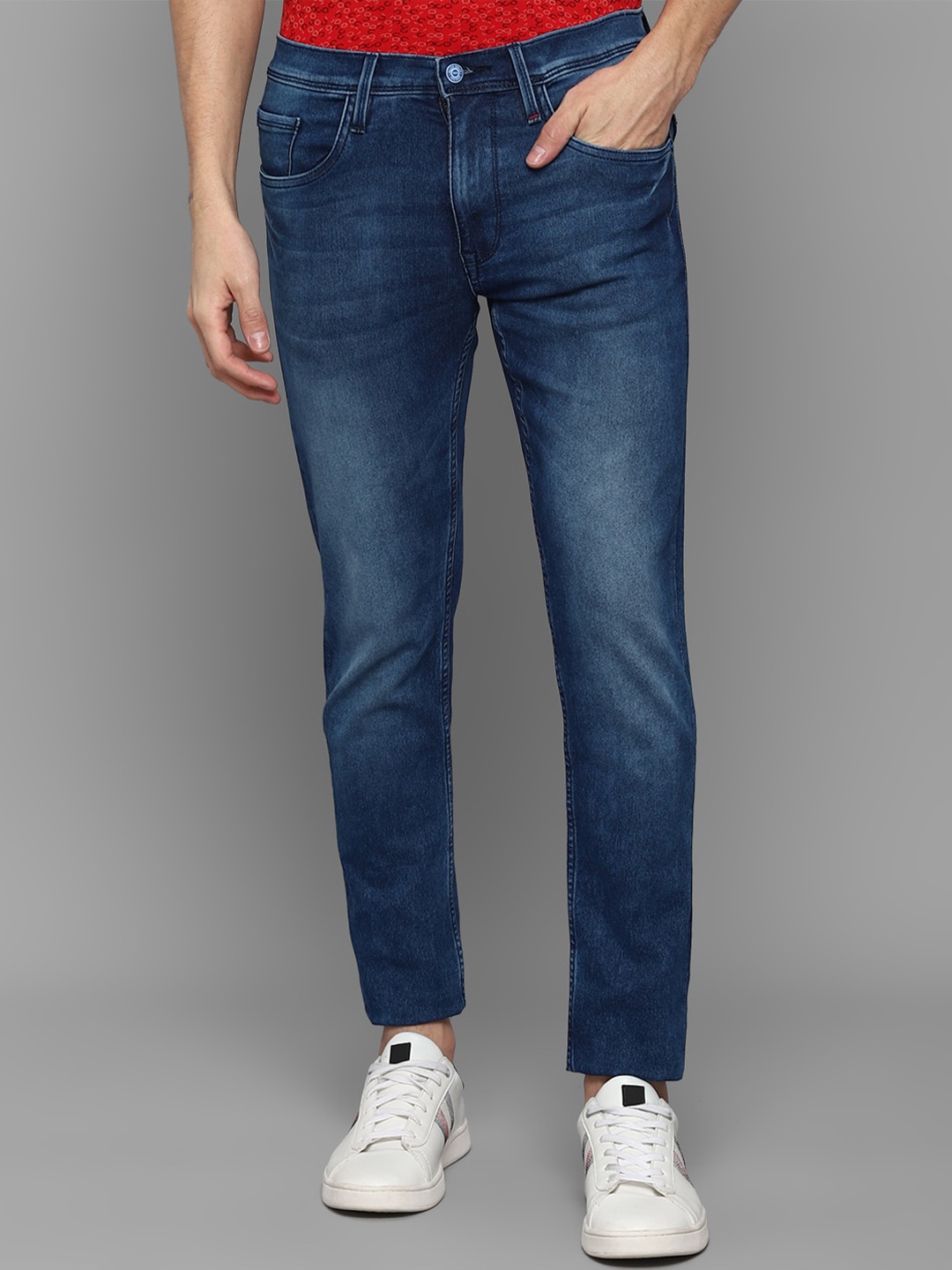 

Allen Solly Men Blue Slim Fit Light Fade Jeans