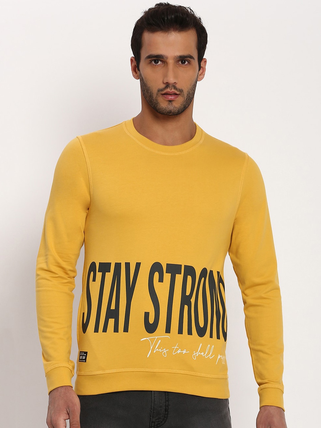 

abof Men Yellow Printed Sweatshirt