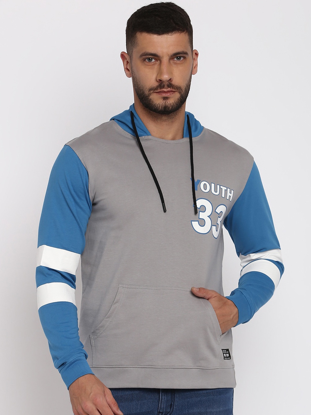 

abof Men Grey Printed Hooded Sweatshirt