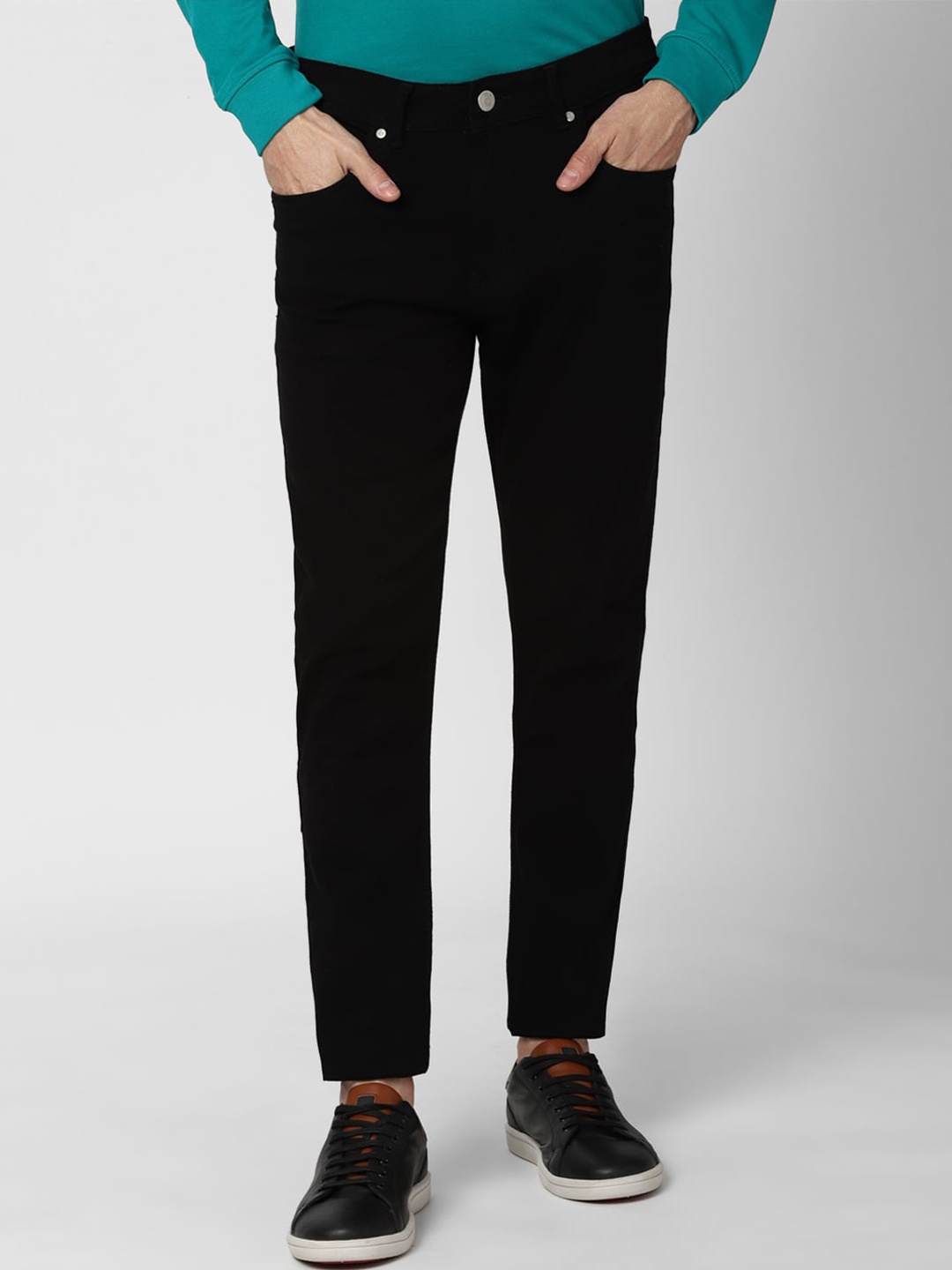 

Peter England Casuals Men Black Slim Fit Jeans