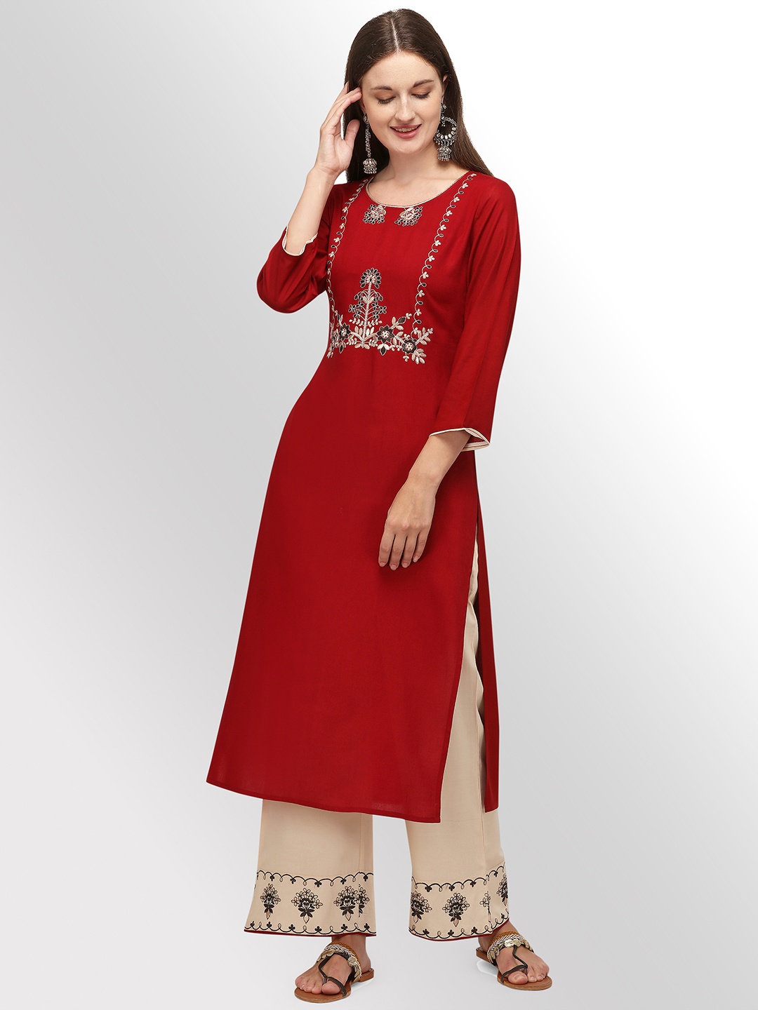 

Shopping Queen Women Maroon Floral Printed Kurta with Palazzos