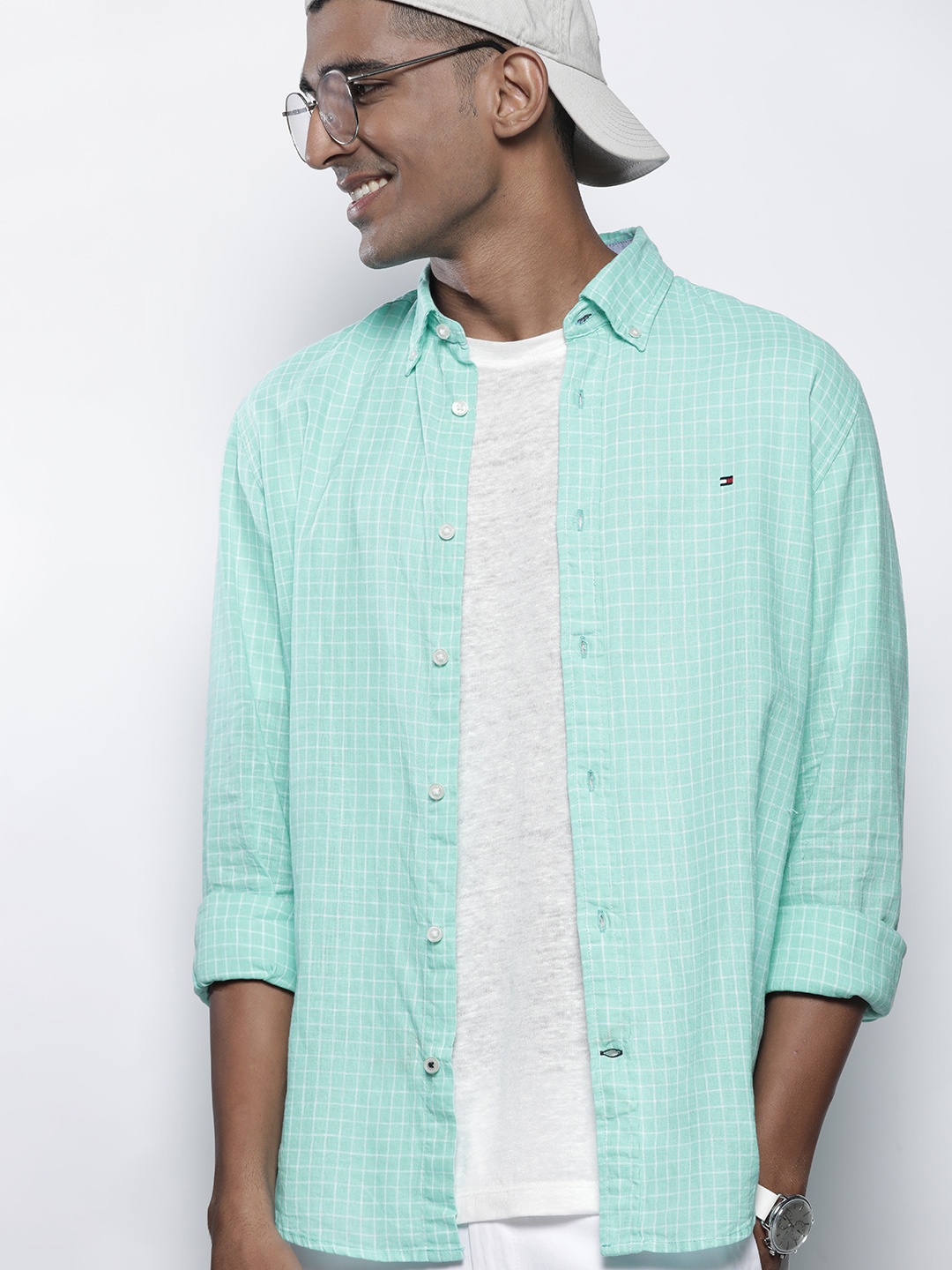 

Tommy Hilfiger Men Blue & White Linen Cotton Checked Casual Shirt