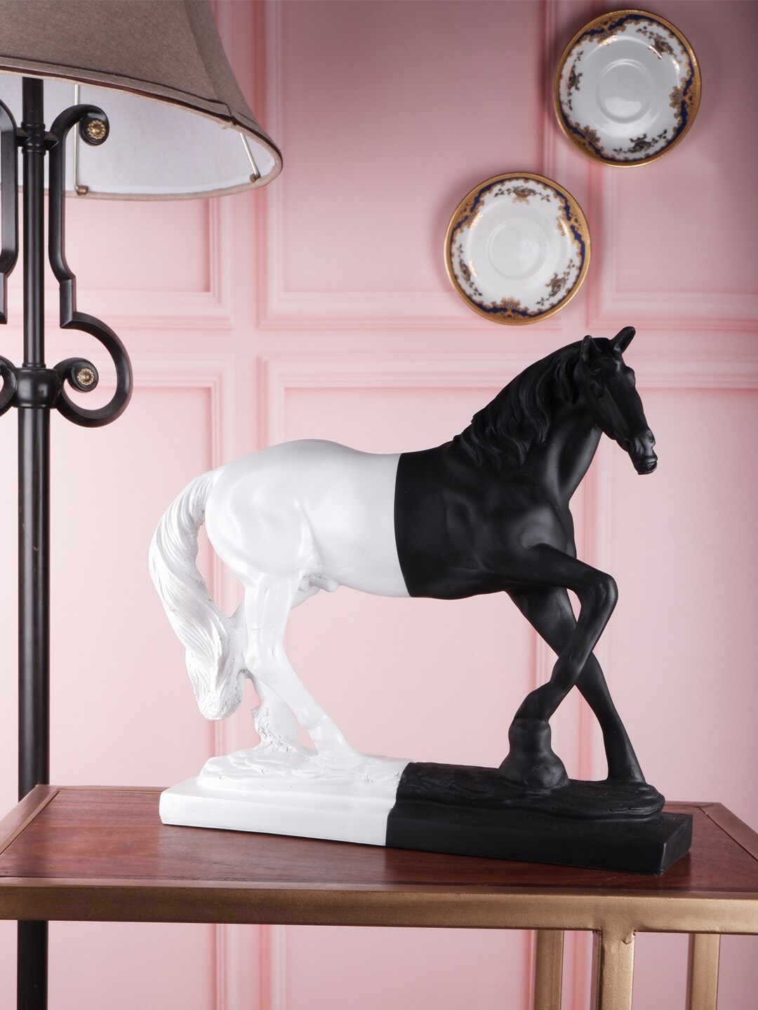 

THE WHITE INK DECOR White & Black Premium Fengshui Horse Showpiece