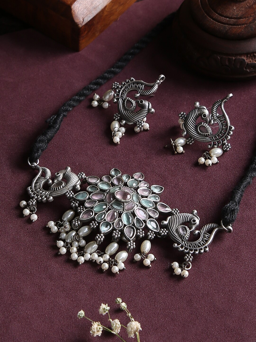 

justpeachy Silver-Plated Mint-Green & Pink Stone-Studded Jewellery Set