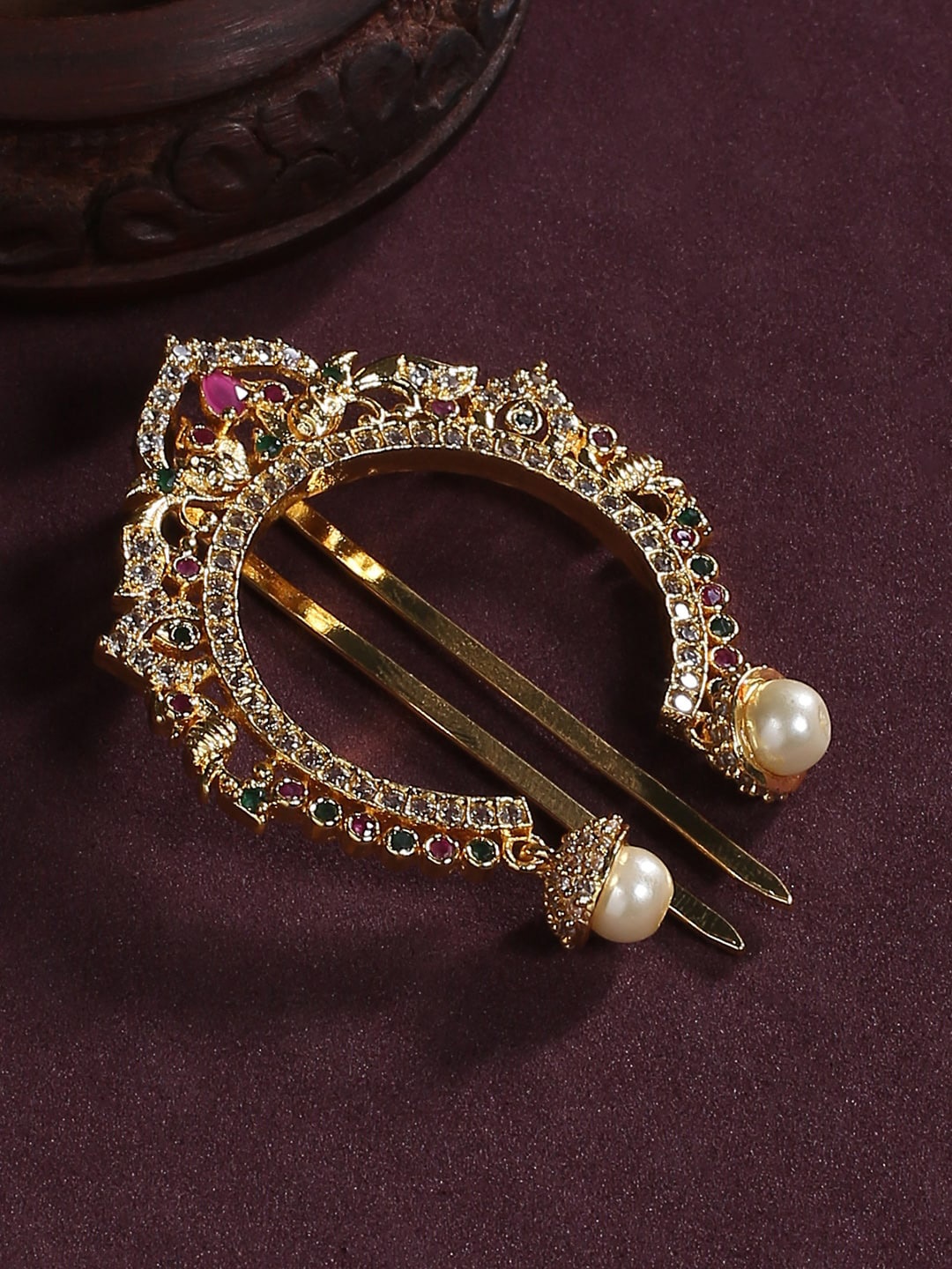 

justpeachy Gold-Plated Stone-Studded & Pearl Beaded Hair Bun Pin