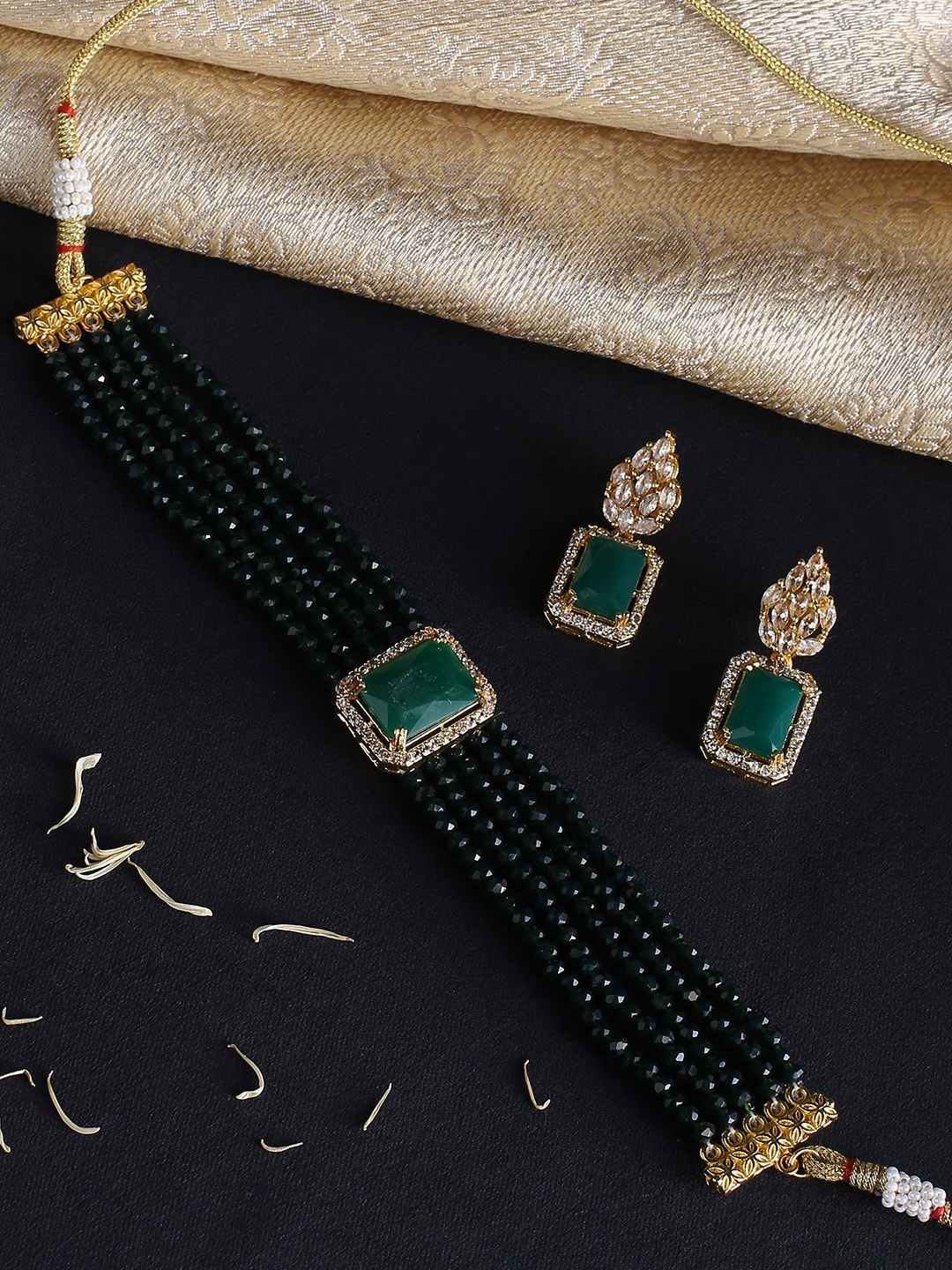 

justpeachy Green AD-studded Choker Set