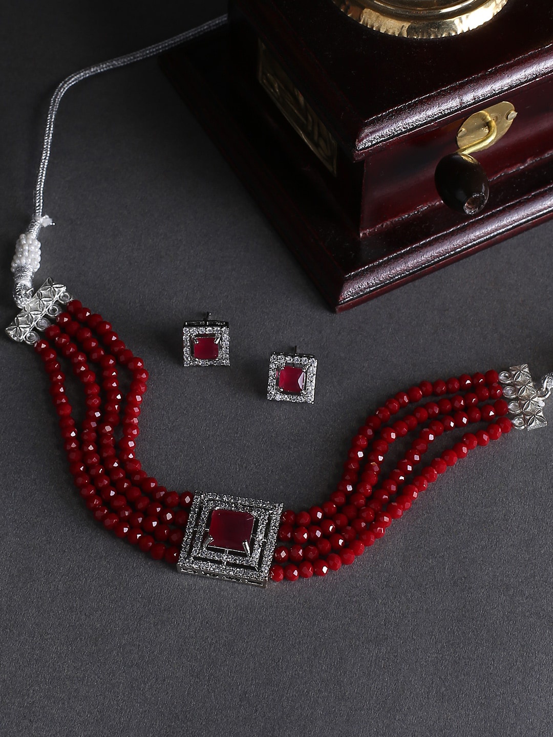 

justpeachy Gold Plated Red Stone Studded Choker Jewellery Set