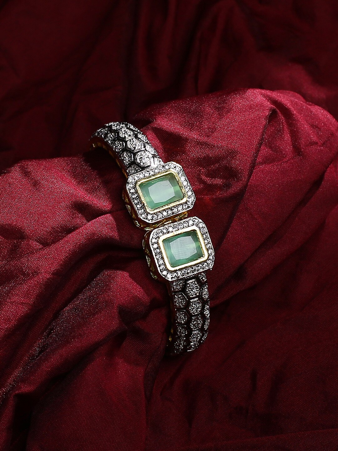 

justpeachy Women Gold-Toned & Green Gold-Plated Bangle-Style Bracelet