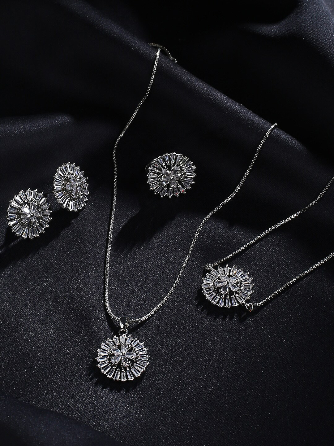 

justpeachy Silver plated American Diamond Jewellery Set