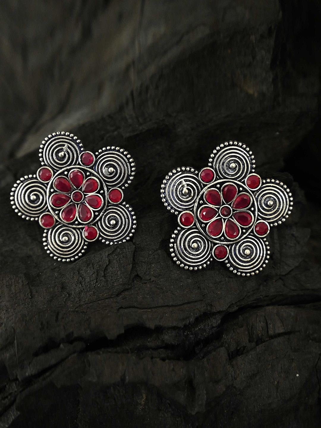 

justpeachy Silver-Toned Contemporary Studs Earrings