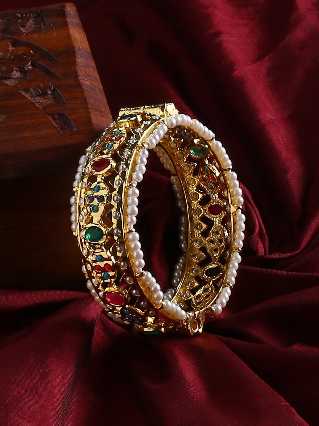 

justpeachy Women Gold-Plated & Green Bangle-Style Bracelet