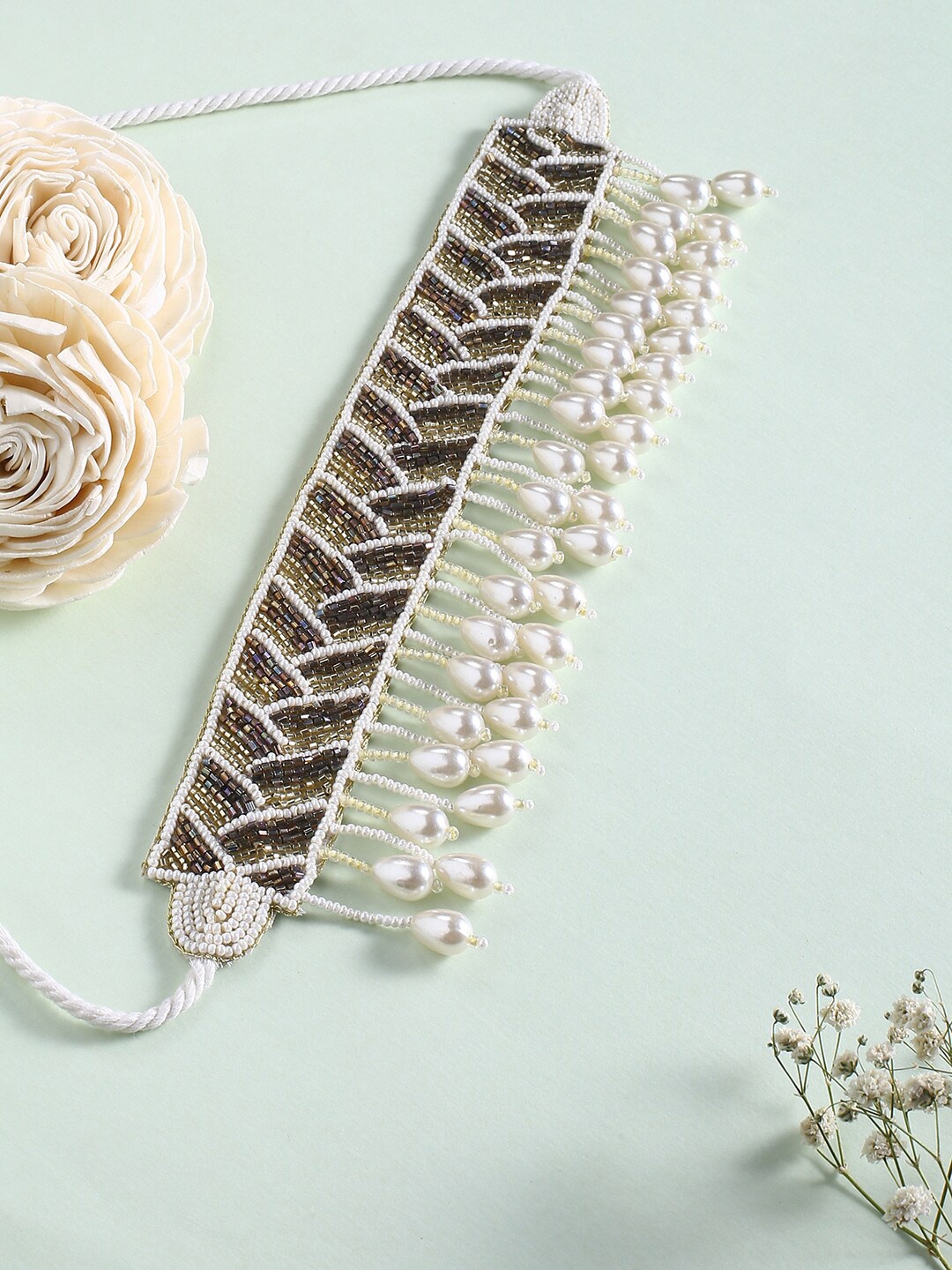 

justpeachy Bronze-Toned & White Handcrafted Necklace