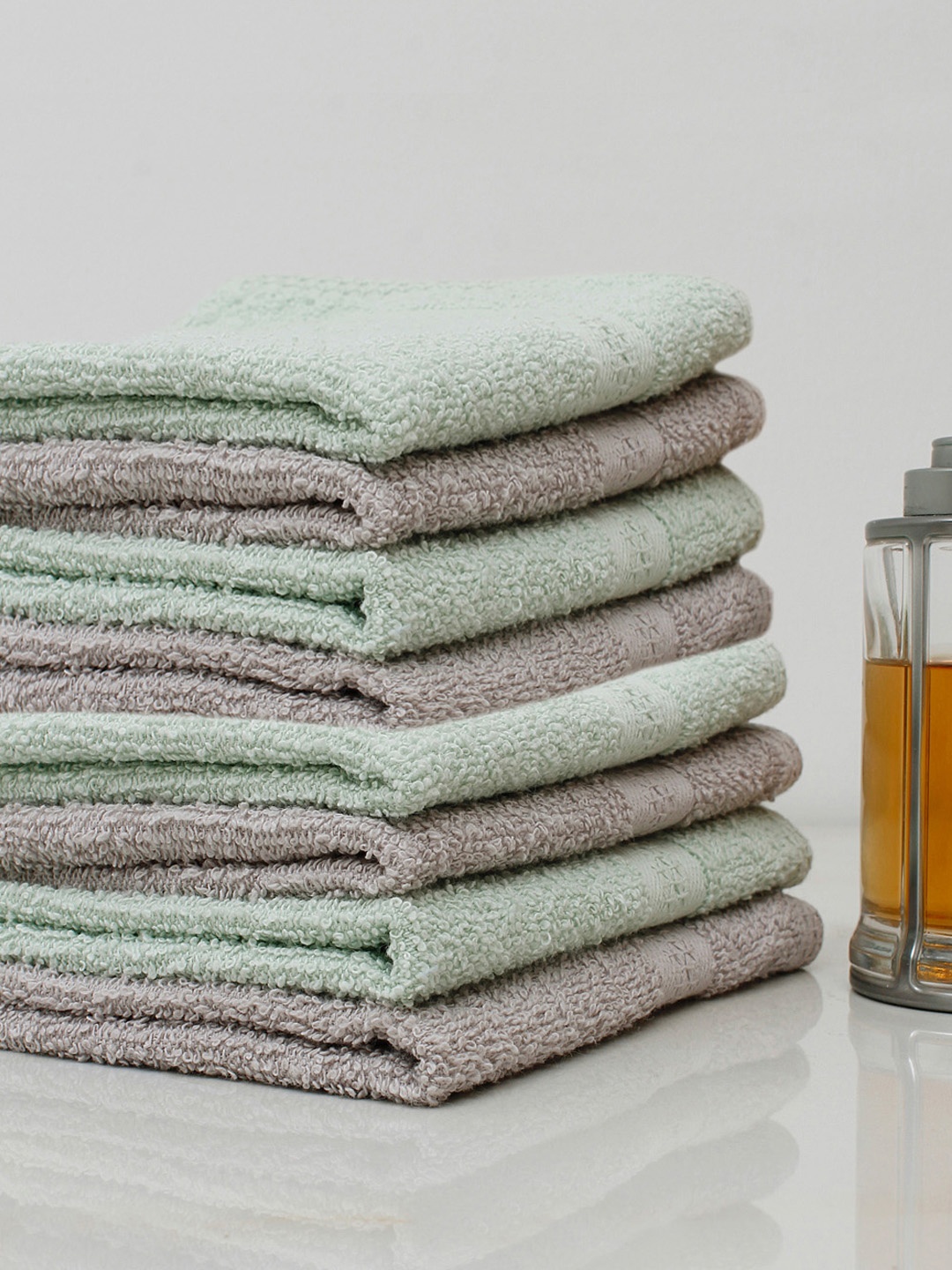 

AVI Living Pack of 8 White & Mint 450 GSM Anti Microbial Cotton Face Towel, Grey