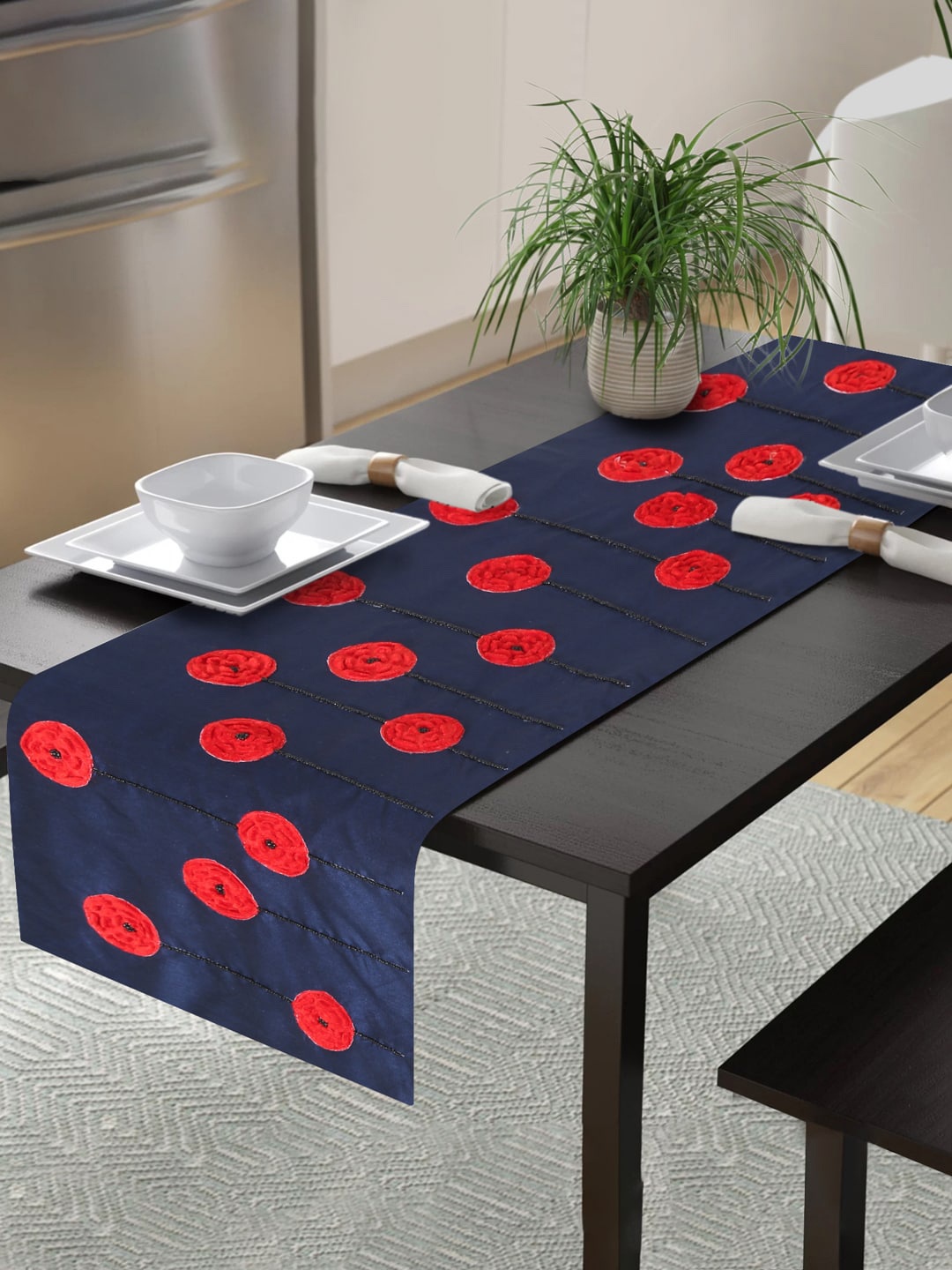 

Alina decor Blue & Red Embroidered 6 Seater Table Runners