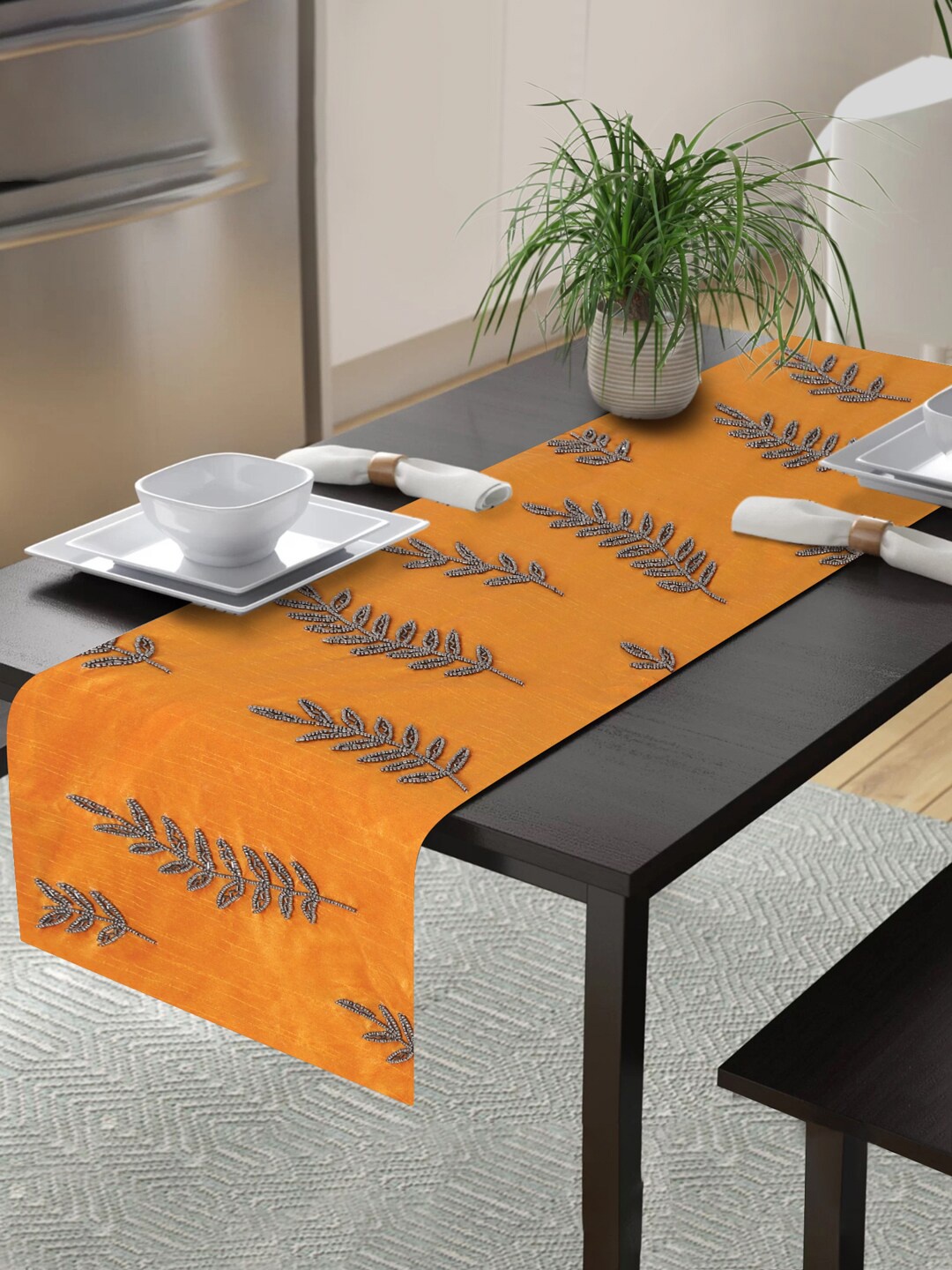 Alina decor Yellow & Silver Embellished 6-Seater Table Runner