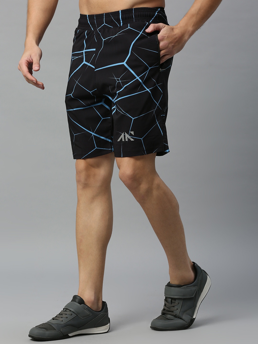 

AESTHETIC NATION Men Black Printed Slim Fit Training or Gym Sports Shorts